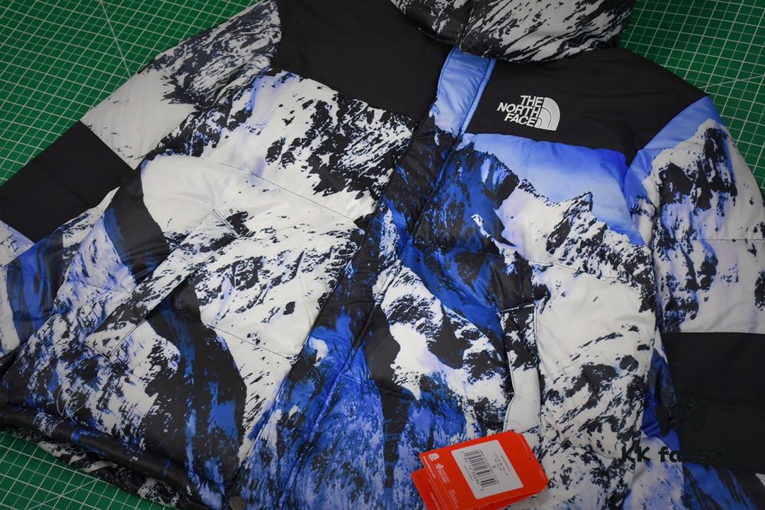 Supreme x THE NORTH FACE Mountain Baltoro Jacket 17FW Snow Mountain Down Jacket