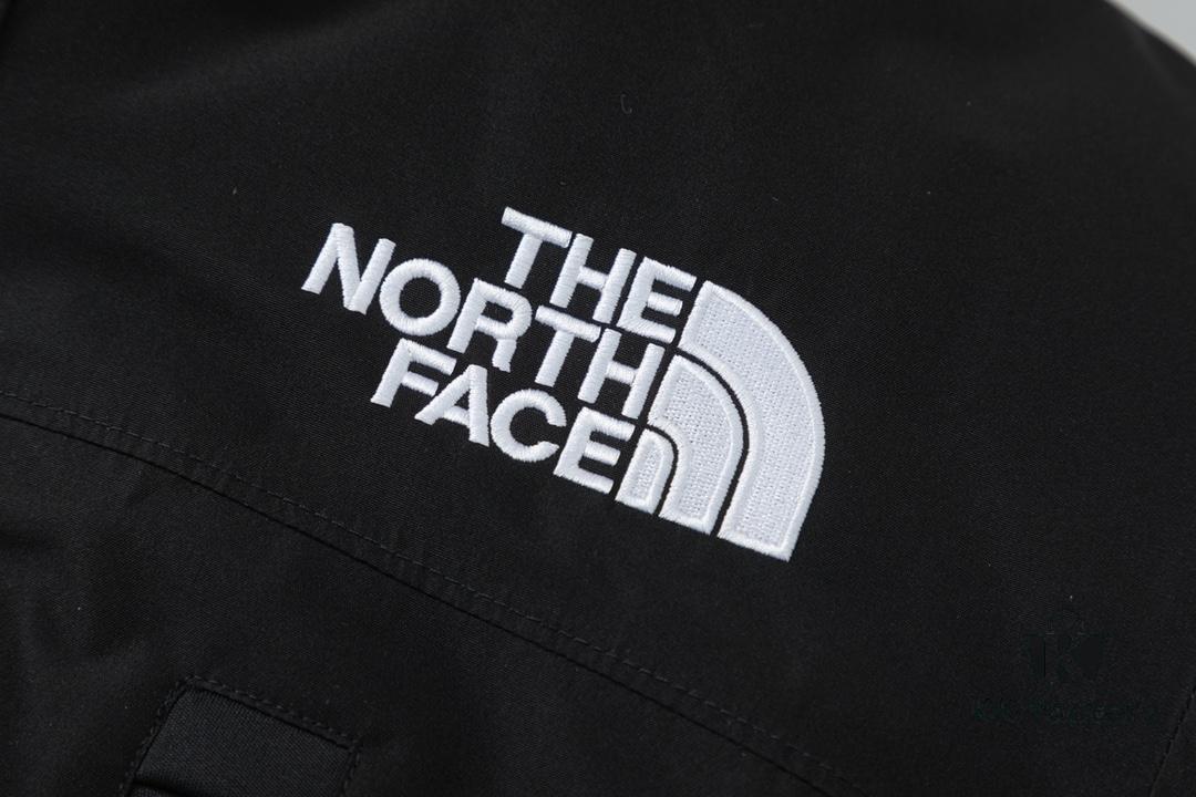 The North Face Himalaya Summit Series 3-in-1 Waterproof Windproof Insulated Parka with 90% Down Filling