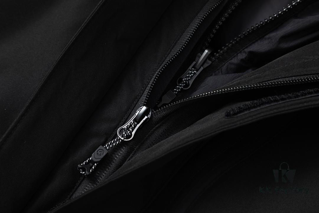 The North Face Himalaya Summit Series 3-in-1 Waterproof Windproof Insulated Parka with 90% Down Filling