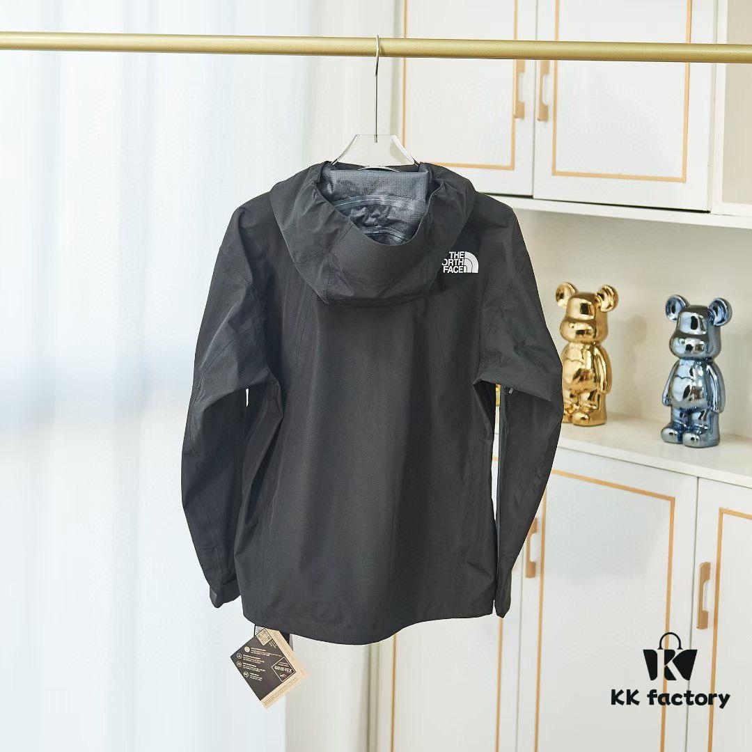 The North Face Summit Series Futurelight Waterproof Hardshell Jacket