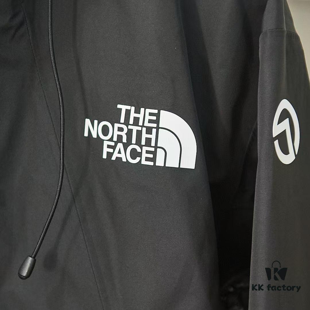 The North Face Summit Series Futurelight Waterproof Hardshell Jacket