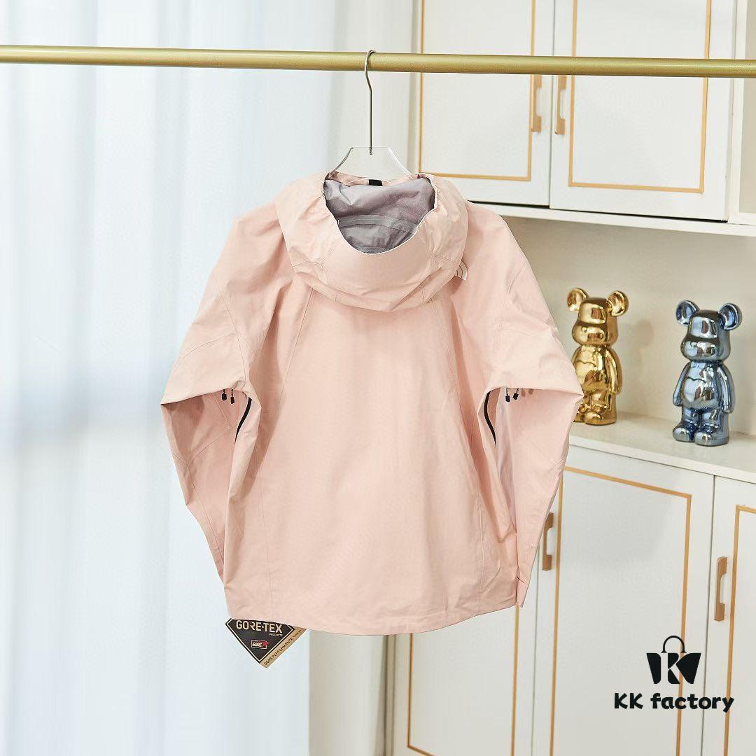 The North Face Summit Series Futurelight Waterproof Hardshell Jacket