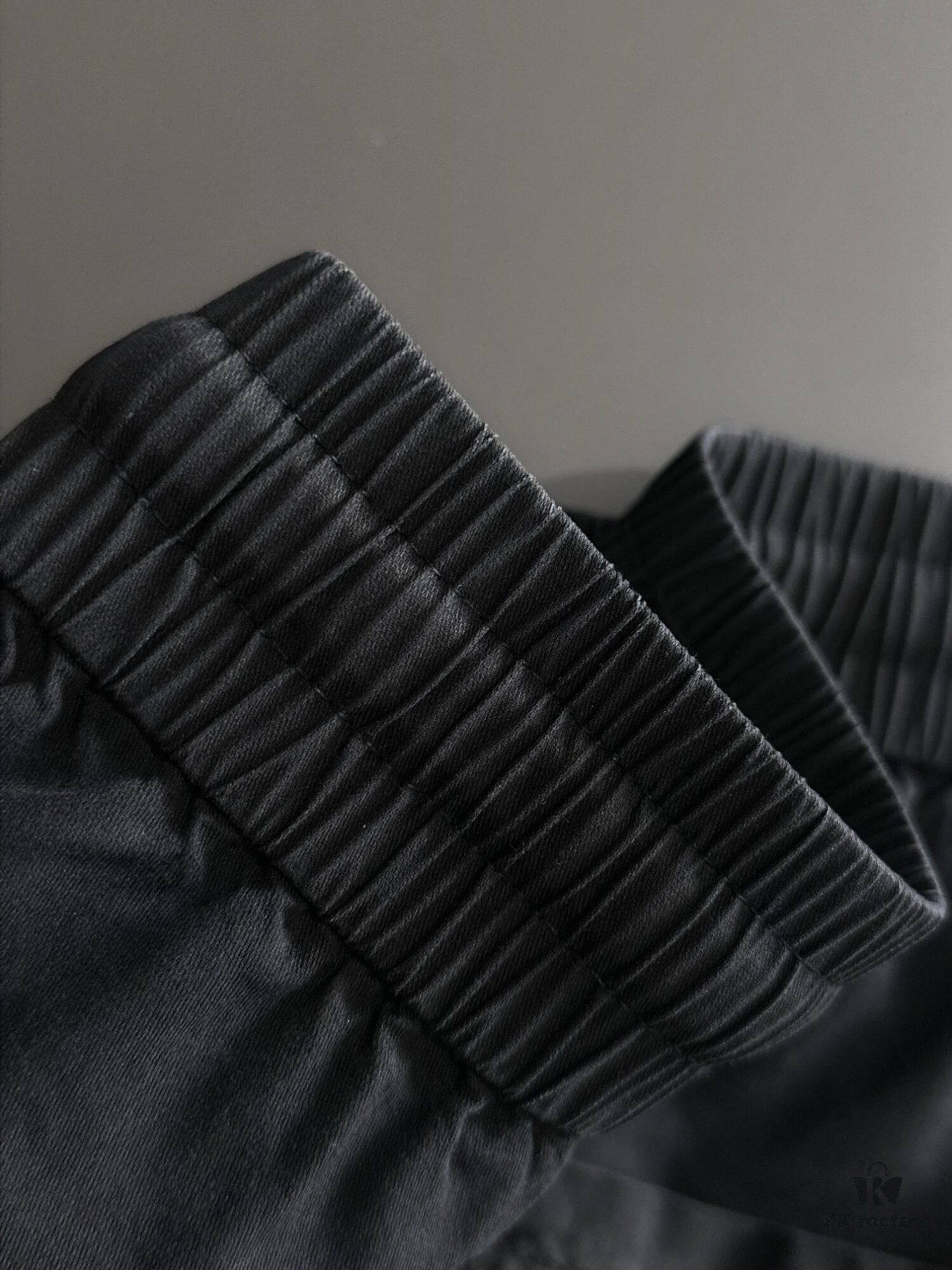 Canada Goose 2025 Spring/Summer New Elastic Waist Casual Pants, Lightweight Custom Fabric for Counter Use, Highly Breathable and Comfortable, Exquisite Details, Brand-Inspired Design Concept Reflecting High Quality, Soft and Smooth Touch