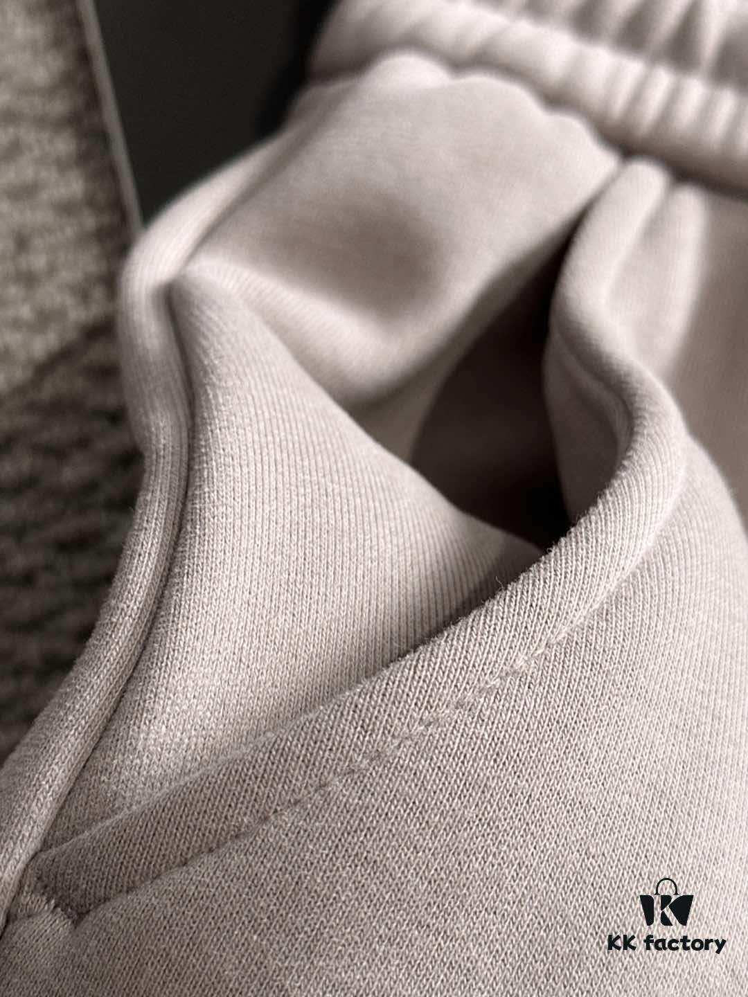 Next-Day Shipping Canada Goose 2024 Autumn/Winter New Casual Pants with Elastic Waist, Fleece-Lined and Thickened, Premium Custom Fabric, Breathable and Comfortable, Exquisite Details, Brand-Inspired Design Concept Reflecting High Quality, Soft and Smooth Touch