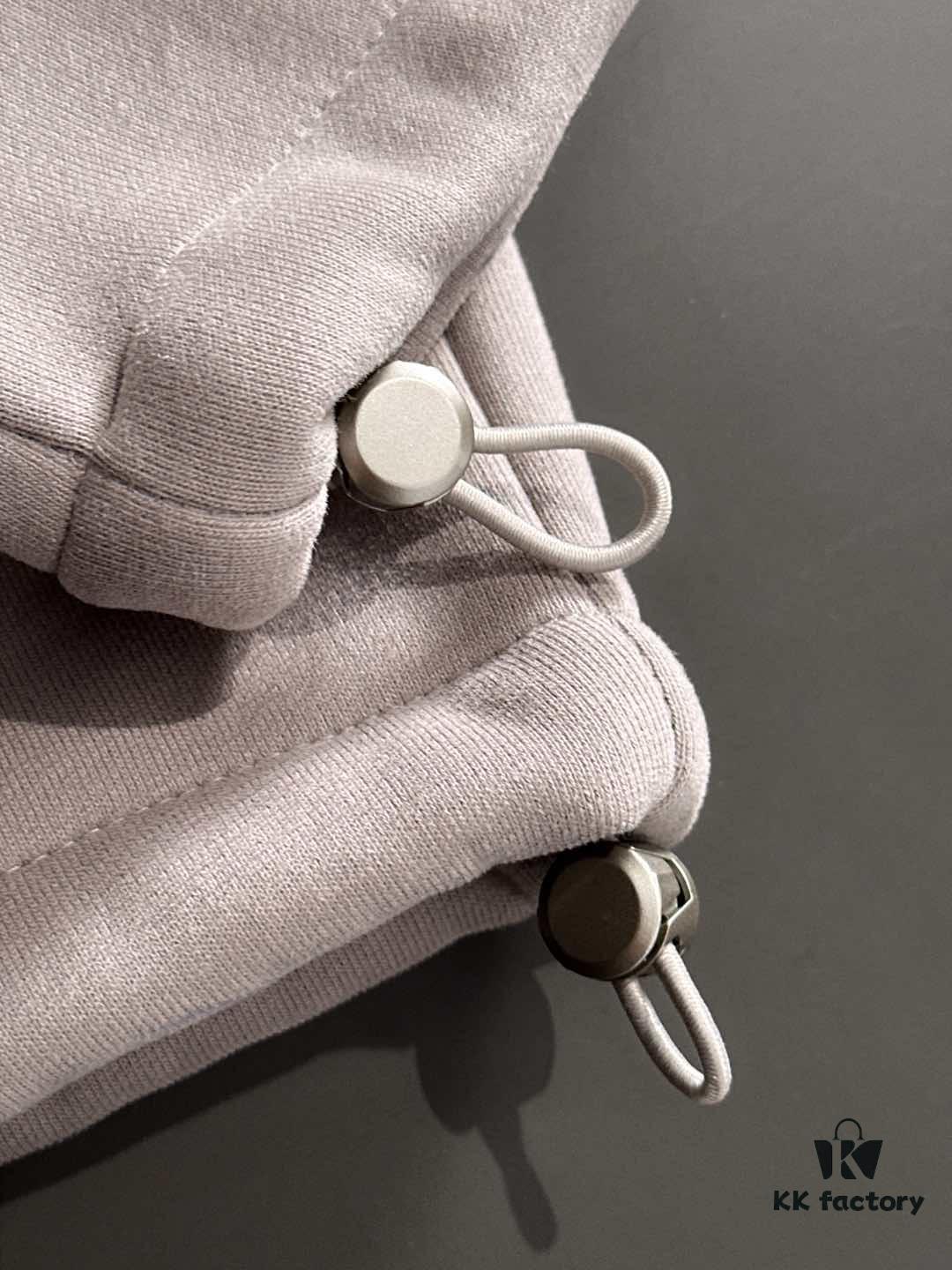 Next-Day Shipping Canada Goose 2024 Autumn/Winter New Casual Pants with Elastic Waist, Fleece-Lined and Thickened, Premium Custom Fabric, Breathable and Comfortable, Exquisite Details, Brand-Inspired Design Concept Reflecting High Quality, Soft and Smooth Touch