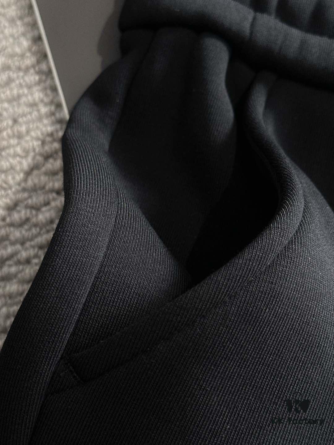 Next-Day Shipping Canada Goose 2024 Autumn/Winter New Casual Pants with Elastic Waist, Fleece-Lined and Thickened, Premium Custom Fabric, Breathable and Comfortable, Exquisite Details, Brand-Inspired Design Concept Reflecting High Quality, Soft and Smooth Touch