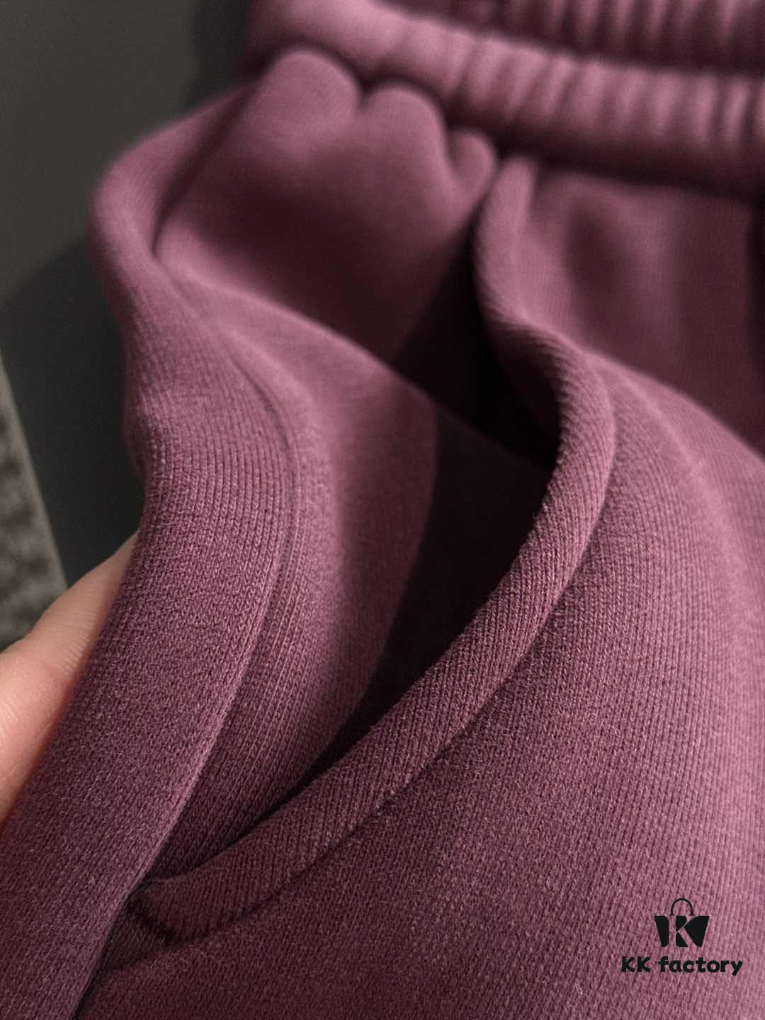 Large Goose 2024 Autumn/Winter New Casual Elastic Waist Pants, Fleece-Lined and Thickened, Premium Custom Fabric, Breathable and Comfortable, Exquisite Details, Brand-Inspired Design, High-Quality Craftsmanship, Soft and Smooth Touch