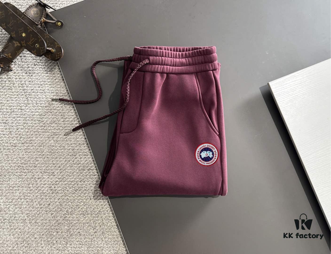 Large Goose 2024 Autumn/Winter New Casual Elastic Waist Pants, Fleece-Lined and Thickened, Premium Custom Fabric, Breathable and Comfortable, Exquisite Details, Brand-Inspired Design, High-Quality Craftsmanship, Soft and Smooth Touch