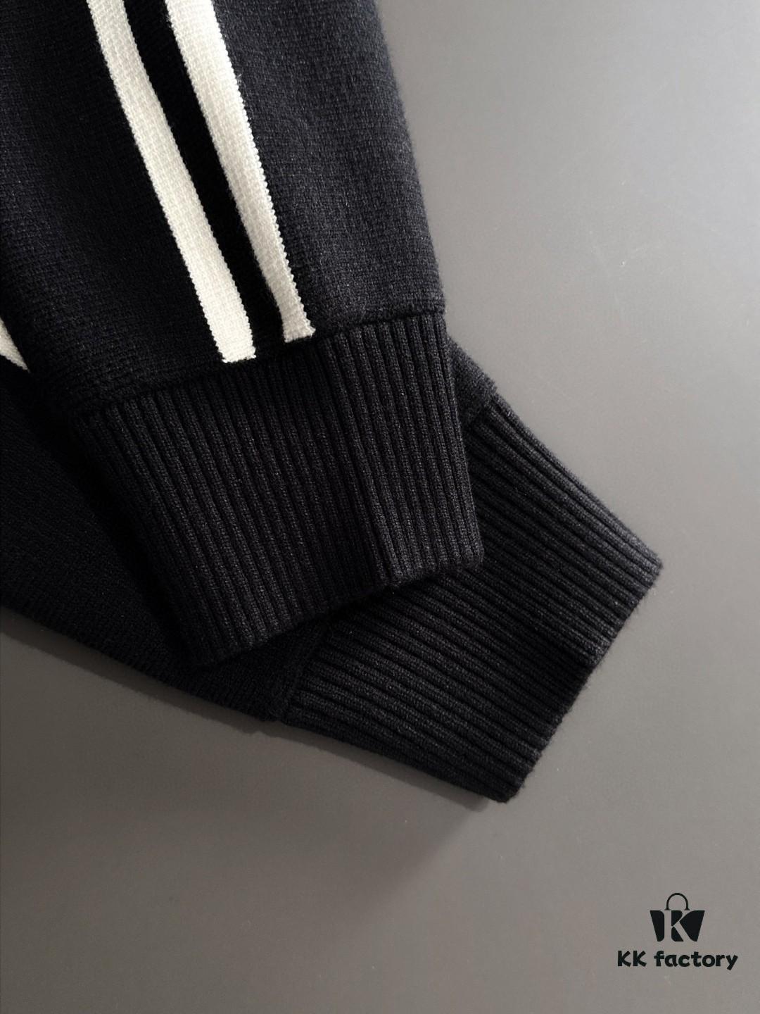 Canada Goose 2024 Autumn-Winter New Lapel Cardigan Sweater, Premium Wool Blend Knitwear with Embroidered Logo, Fashionable Tailored Fit