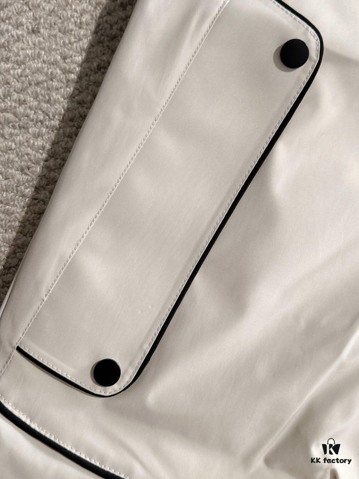 Luxury Custom 2024 Autumn/Winter Latest Hooded Down Jacket - Premium 90% White Goose Down with Imported Hardware