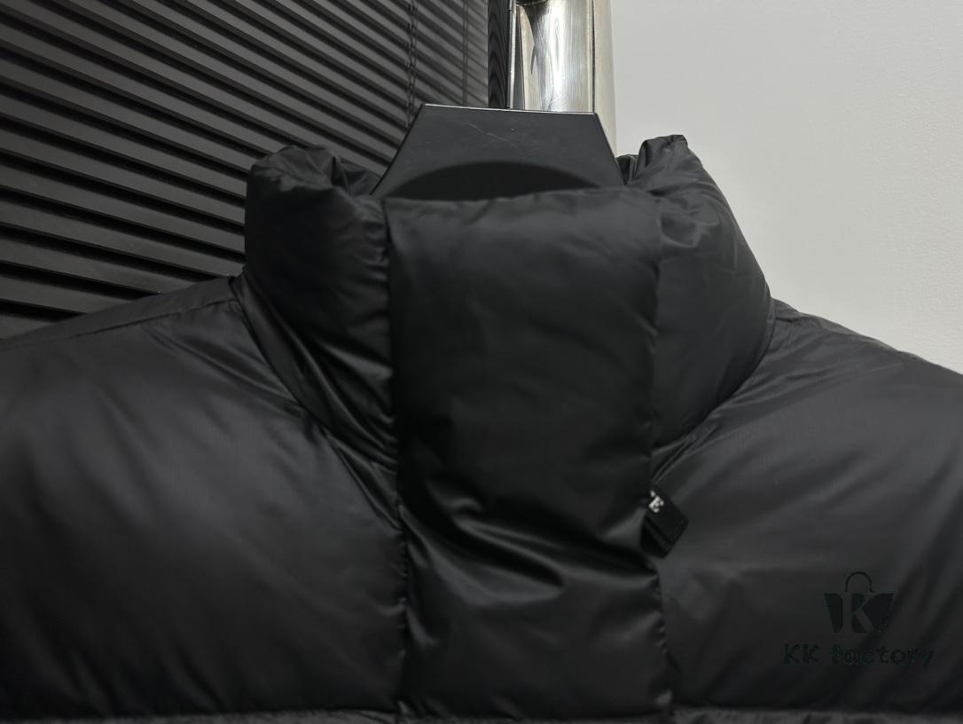 CANADA GOOSE Puffin Cypress Women's Short Down Jacket 2256W - Top Version