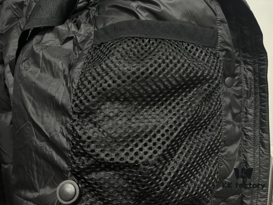 CANADA GOOSE Puffin Cypress Women's Short Down Jacket 2256W - Top Version