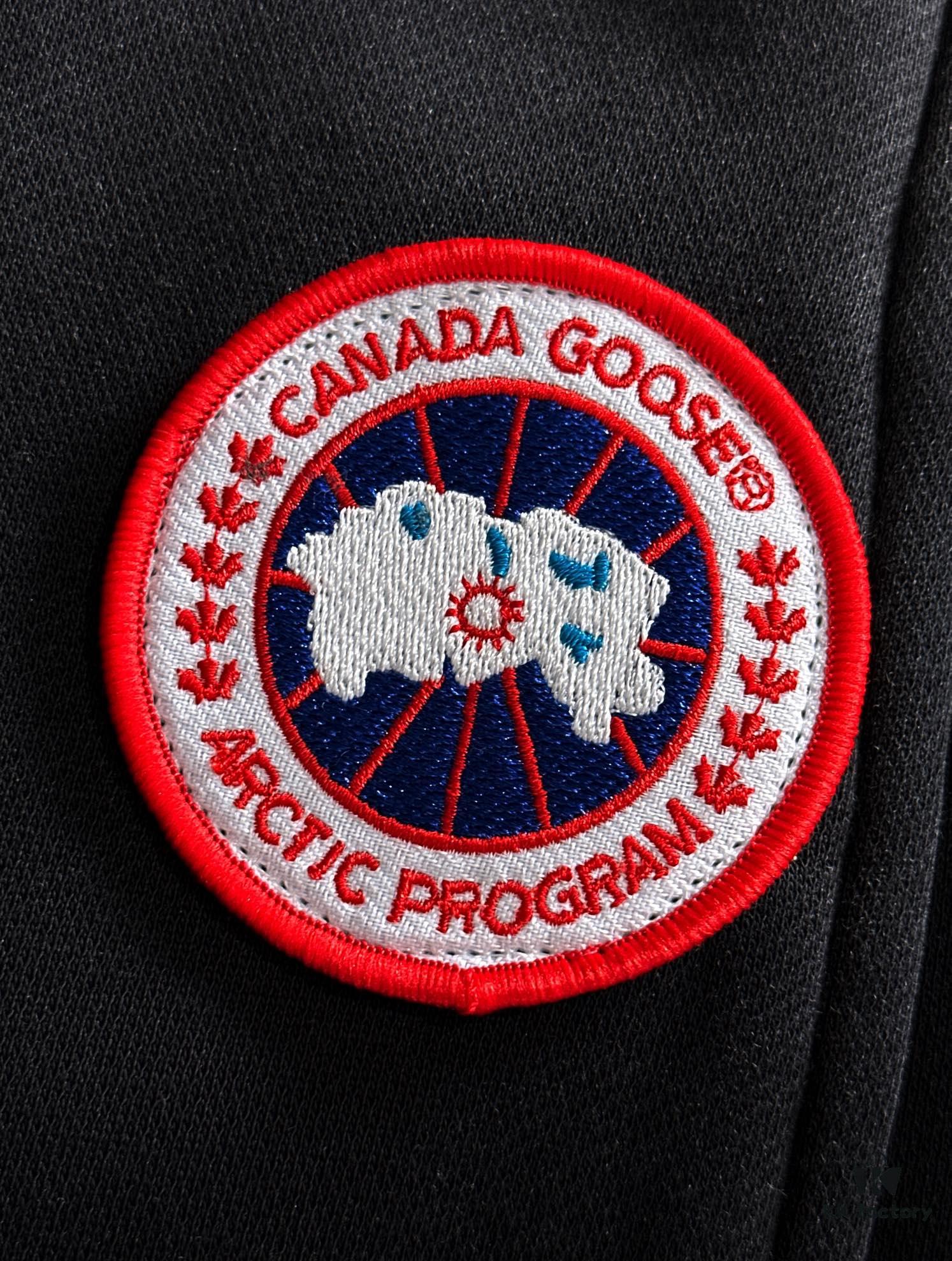 Next-Day Shipping Canada Goose 2024 Autumn/Winter New Casual Pants with Elastic Waist, Fleece-Lined and Thickened, Premium Custom Fabric, Breathable and Comfortable, Exquisite Details, Brand-Inspired Design Concept Reflecting High Quality, Soft and Smooth Touch