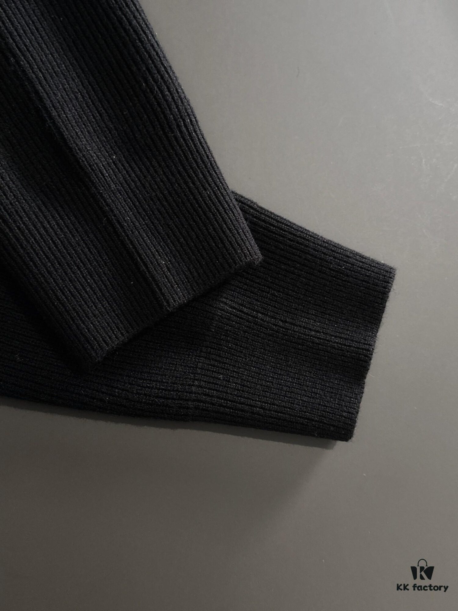 Next-Day Shipping Canada Goose 2024 Official Website Autumn-Winter New Crew Neck Sweater, Bestselling Style Currently Available at Boutiques