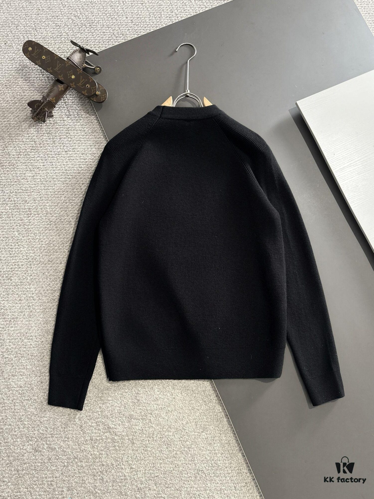 Next-Day Shipping Canada Goose 2024 Official Website Autumn-Winter New Crew Neck Sweater, Bestselling Style Currently Available at Boutiques