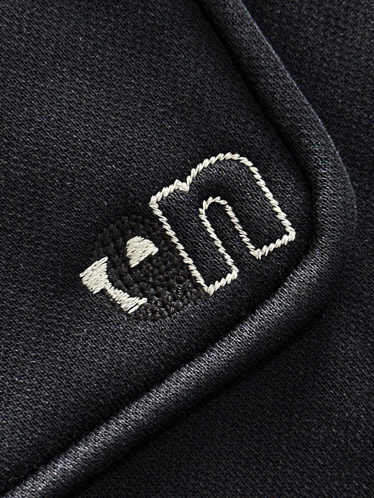 Canada Goose 2024 Autumn/Winter New Casual Elastic Waist Pants, Fleece-Lined and Thickened, High Breathability, Premium Custom Fabric, Soft and Comfortable, Refined Tailoring for a Stylish Look