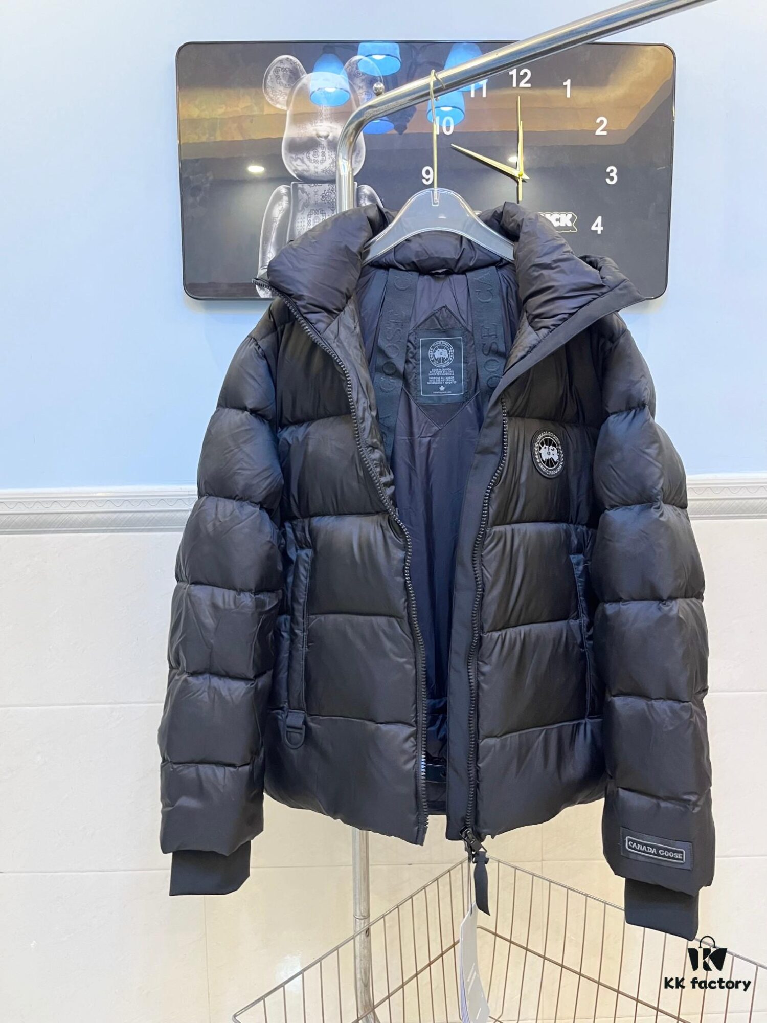 CANAND Down Jacket with Black Label, Stylish Hooded Design, 90% Goose Down Filled, Double-Layer Windproof Inner Lining, Elastic Snow Skirt, High Resilience and Warmth