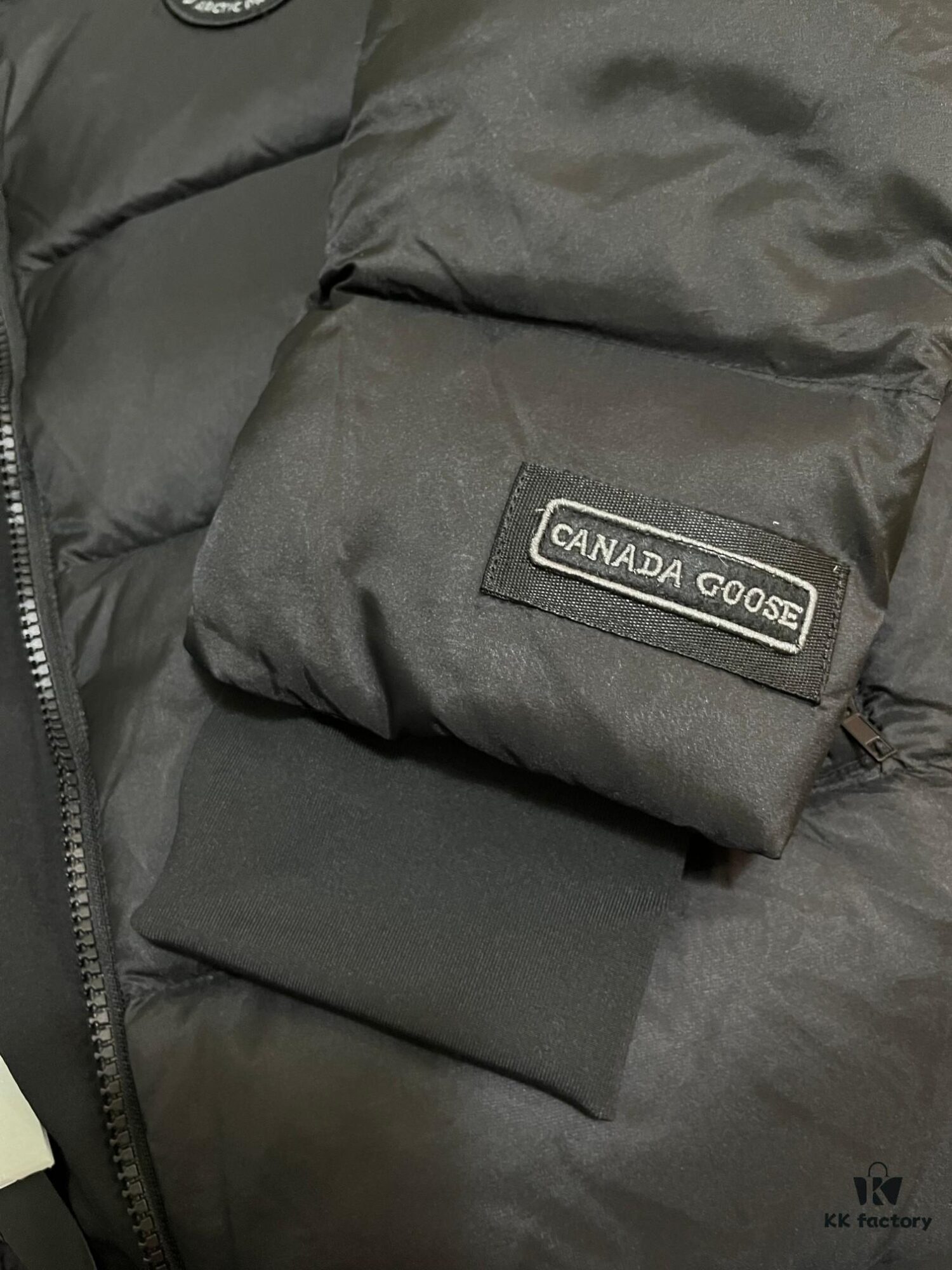 CANAND Down Jacket with Black Label, Stylish Hooded Design, 90% Goose Down Filled, Double-Layer Windproof Inner Lining, Elastic Snow Skirt, High Resilience and Warmth