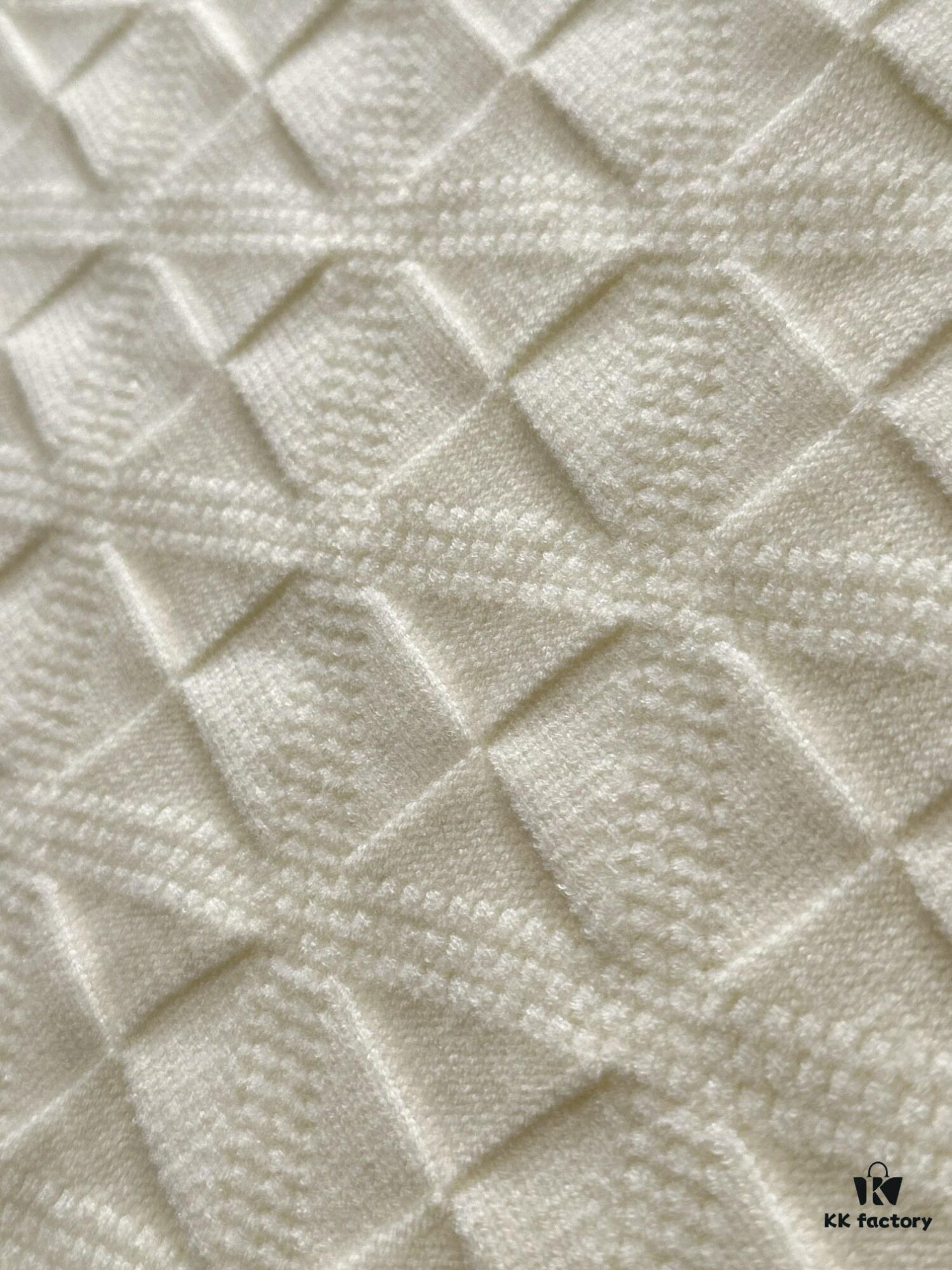 Next-Day Shipping L Monogram 2024 Official Website Autumn-Winter New Crew Neck Sweater, Best-Selling Hit Synchronized with Boutique – Premium Wool Blend Fabric, Comfortable Touch, Skin-Friendly, Exquisite Embroidered Logo Badge, Highly Eye-Catching! Refined Craftsmanship and Three-Dimensional Tailoring Showcase Luxury Fashion Charm, Unbeatably Handsome Fit! Complete with Three Labels!