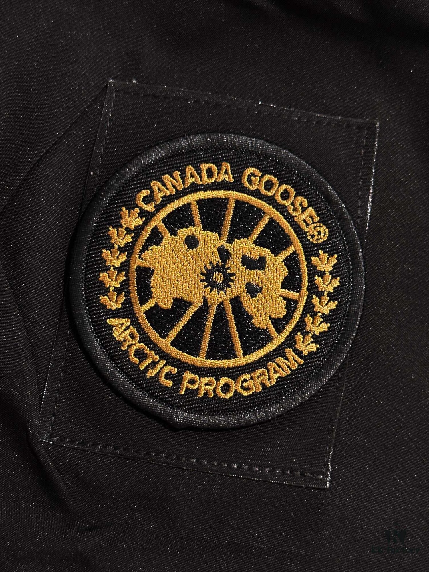 Luxury Custom 2024 Autumn/Winter Latest Hooded Down Jacket - Premium 90% White Goose Down, Imported Hardware, Full Custom Craftsmanship