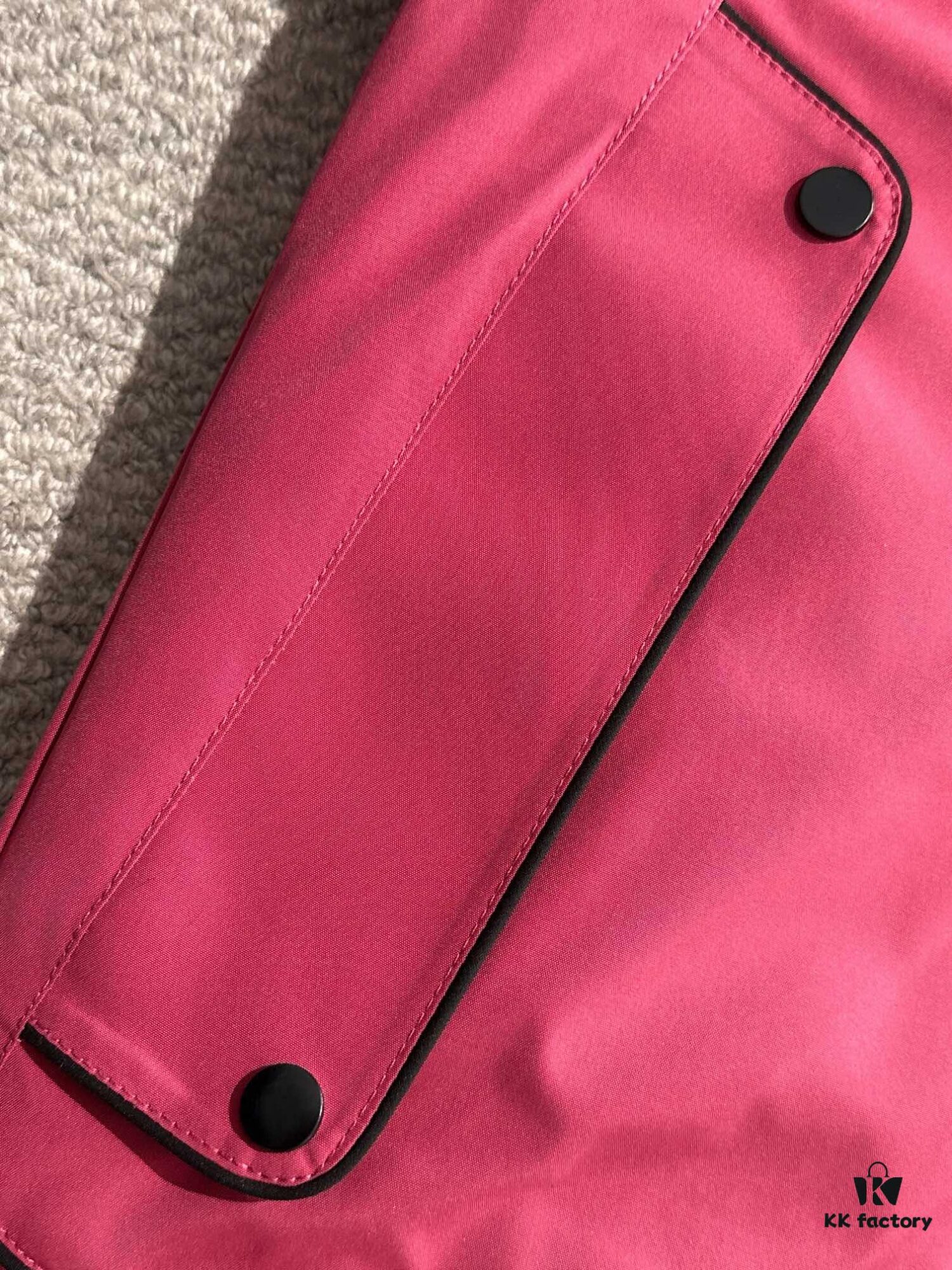 Luxury Custom 2024 Autumn/Winter Latest Hooded Down Jacket - Premium 90% White Goose Down, Imported Hardware, High-Quality Craftsmanship