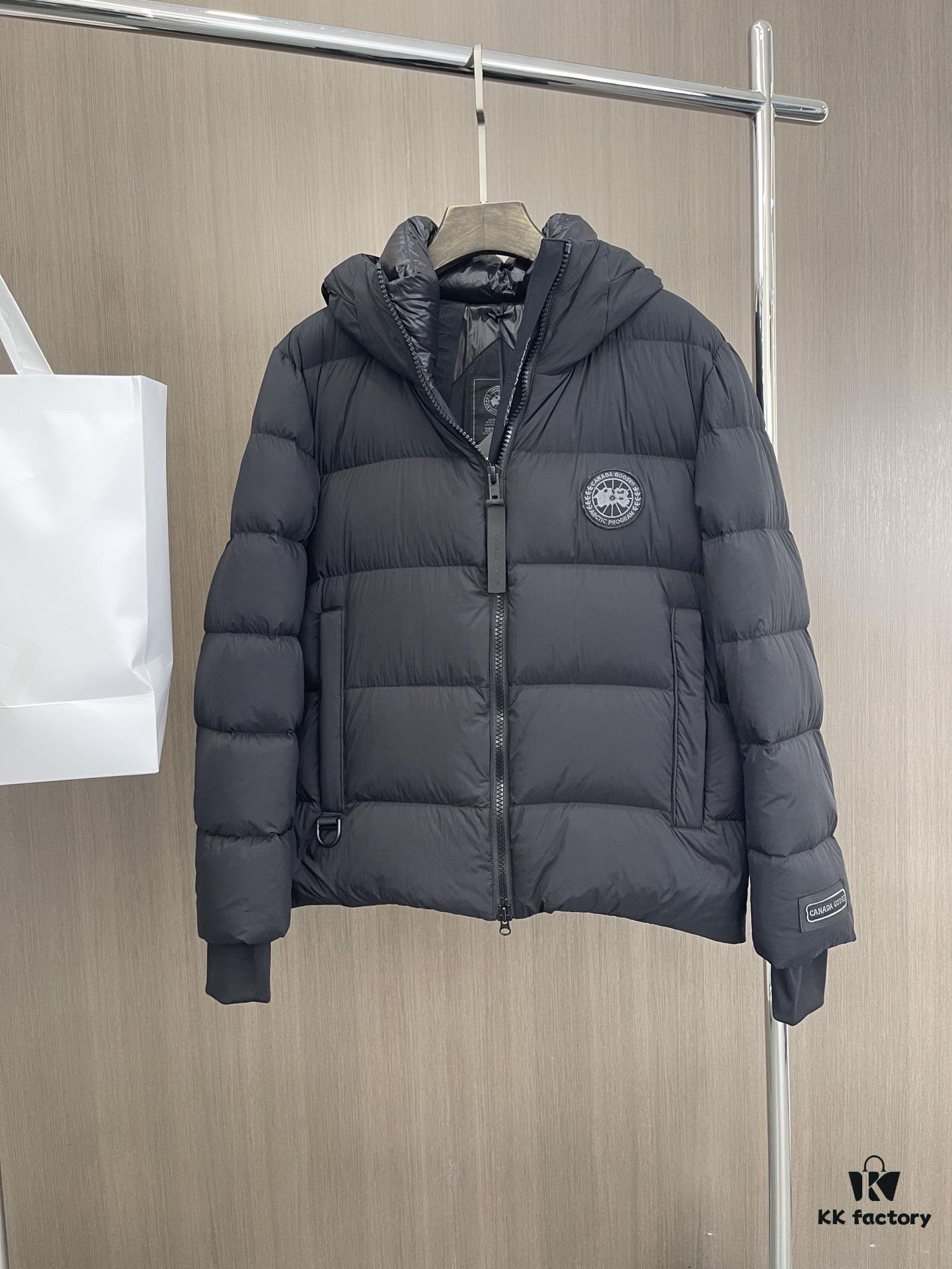 Latest Canada Goose Black Label Down Jacket, Fashionable and Warm Men's Hooded Outerwear with High-Quality Goose Down Filling, Stylish and Timeless Design, Suitable for All Body Types