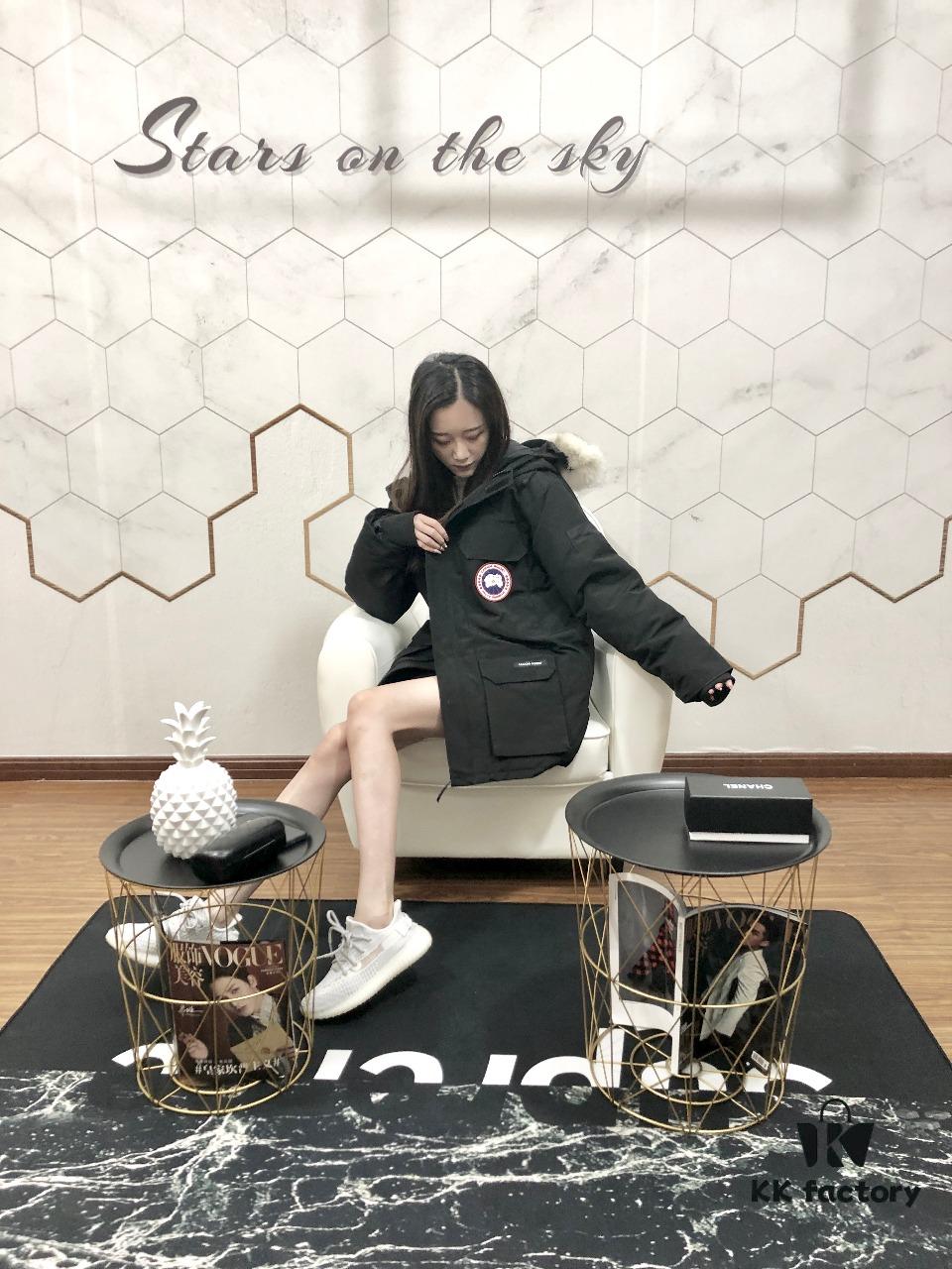 CANADA GOOSE Expedition Parka Model 08 - Men's and Women's Unisex Mid-Length Winter Coat, Black