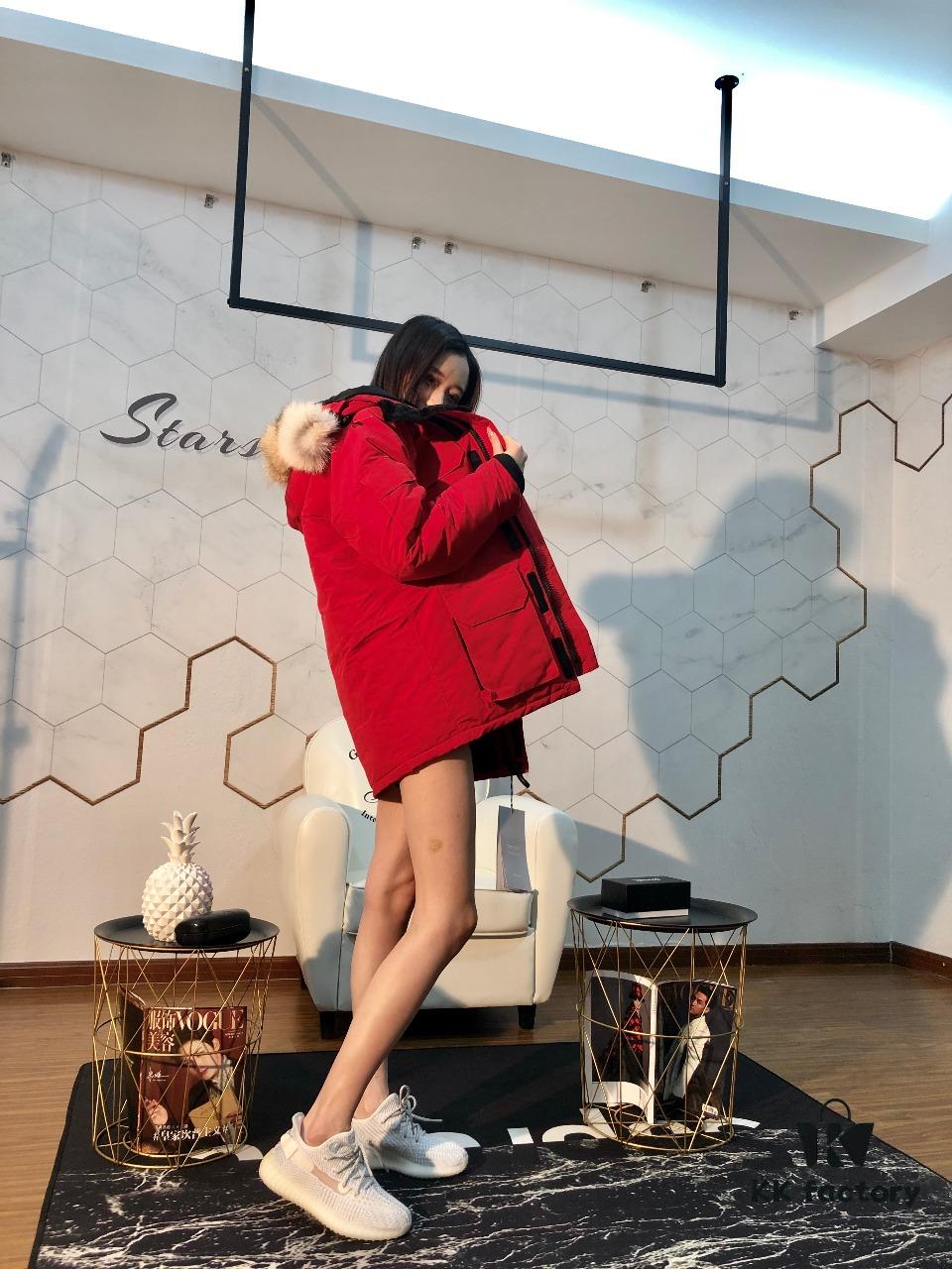 CANADA GOOSE 08 Model Expedition Parka - Men's and Women's Mid-Length Red Version