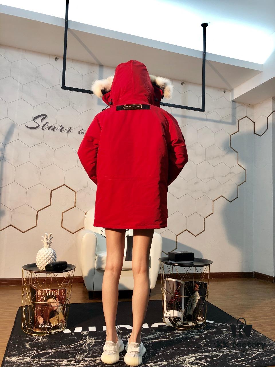 CANADA GOOSE 08 Model Expedition Parka - Men's and Women's Mid-Length Red Version