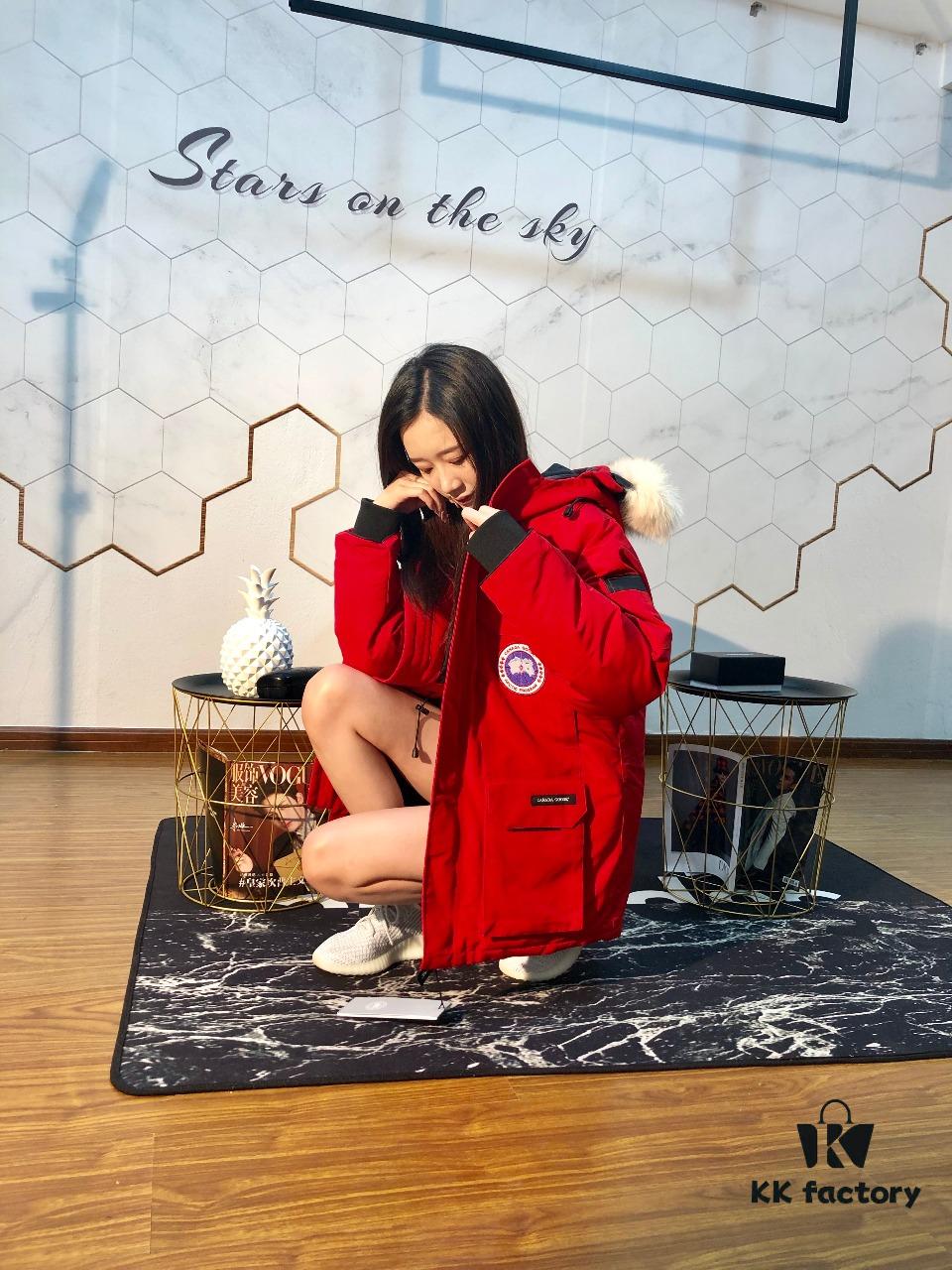 CANADA GOOSE 08 Model Expedition Parka - Men's and Women's Mid-Length Red Version