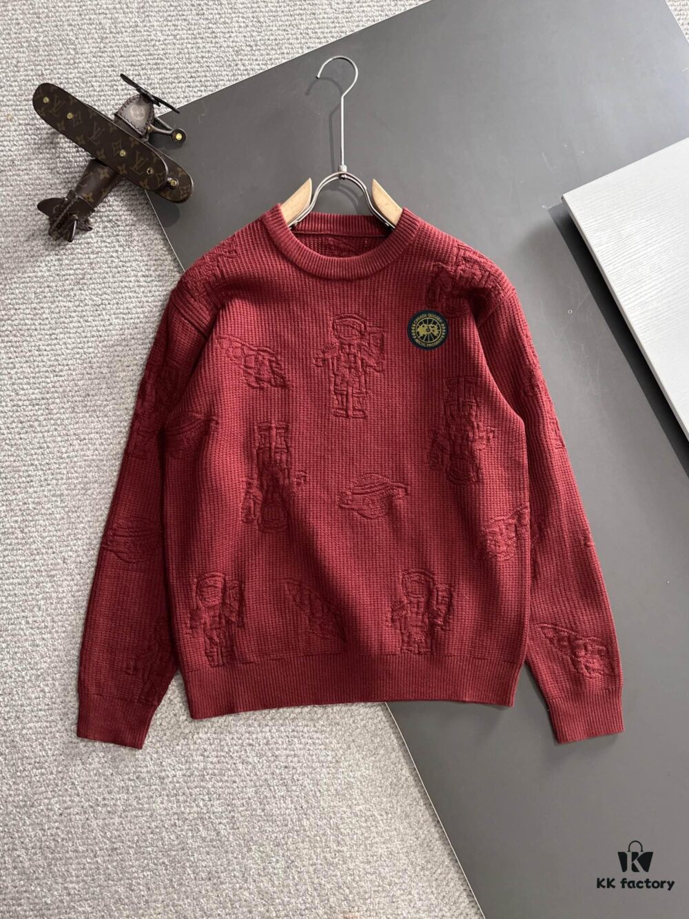 Canada Goose 2024 Autumn-Winter New Crew Neck Sweater, Official Website Latest Release, Premium Wool Blend Knitwear with Embroidered Logo, Elegant Tailoring for Ultimate Style
