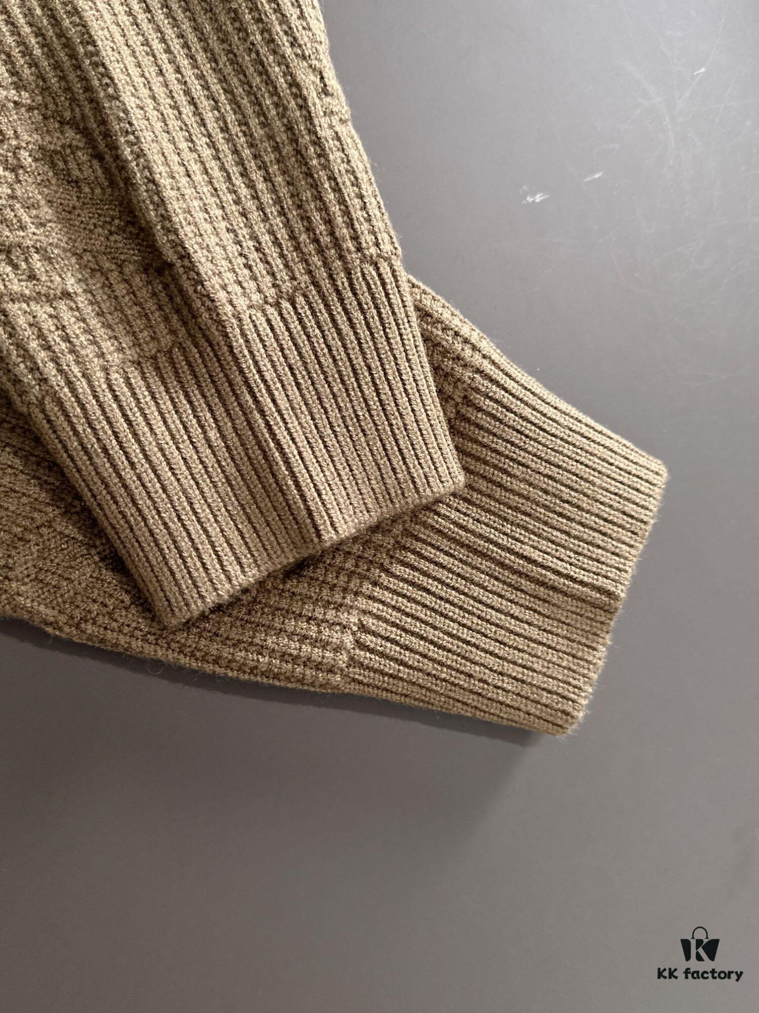 Canada Goose 2024 Official Autumn/Winter New Crew Neck Sweater, Hot Selling Fashion Knitwear with Embroidered Logo, Premium Wool Blend Fabric, Direct-Skin Comfortable, M-3XL