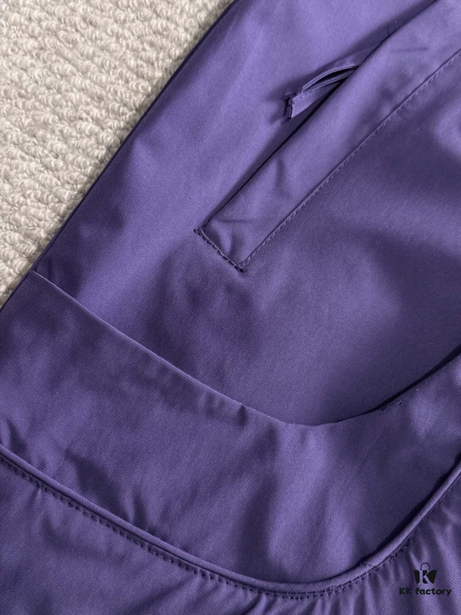 Canada Goose 2024 Autumn-Winter New Zip-Up Windbreaker Jacket, Custom-Dyed Nylon Fabric, Lightweight and Elegant, Casual Luxury Urban Style