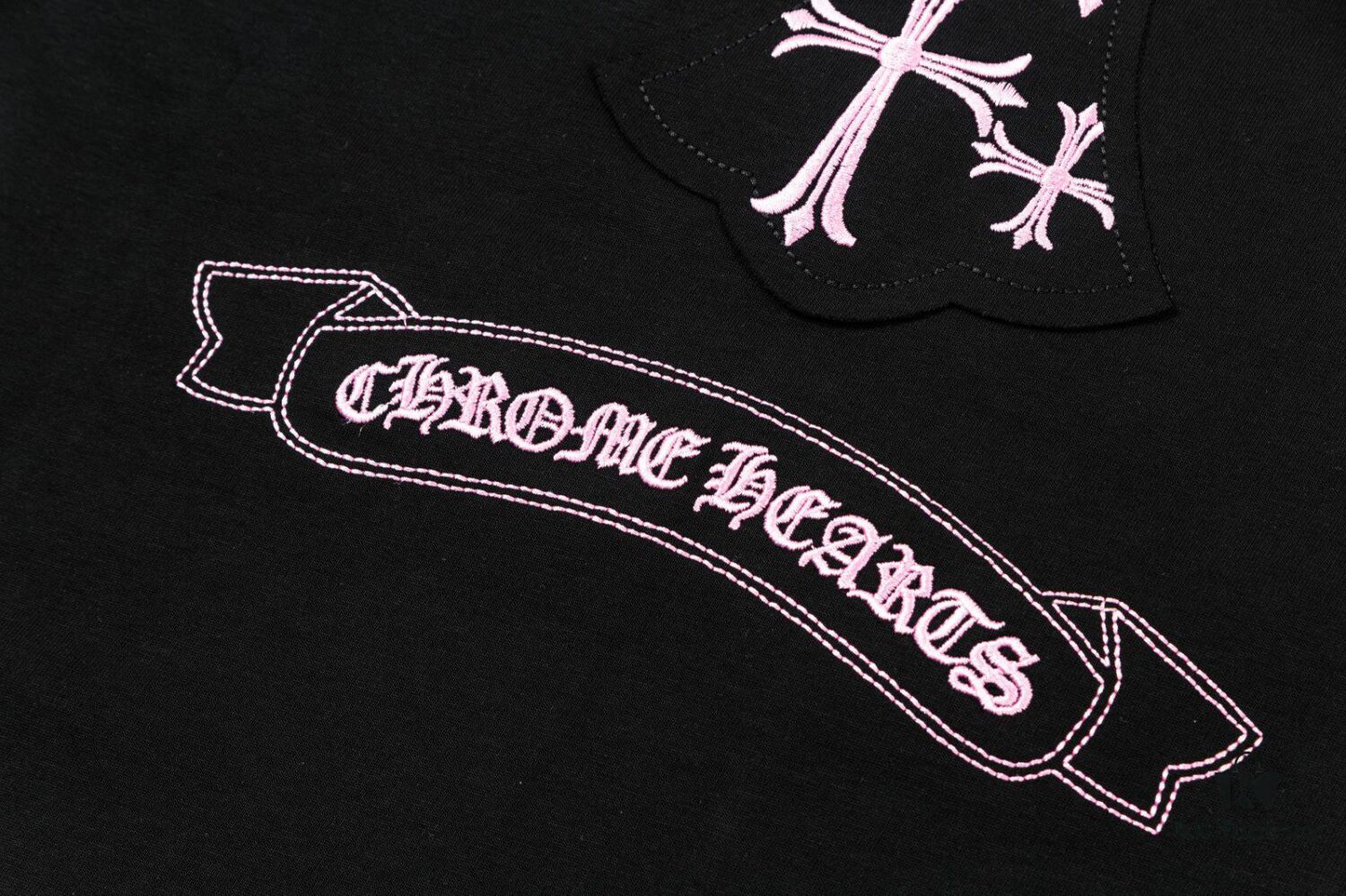 CH Chrome Hearts 2025FW Short Sleeve T-Shirt with Applique Embroidery, Premium 26s Double Yarn 300g Fabric, Heavyweight Material, Custom Spandex Rib Knit Dyed Together, Complete Three Labels, Unisex Style