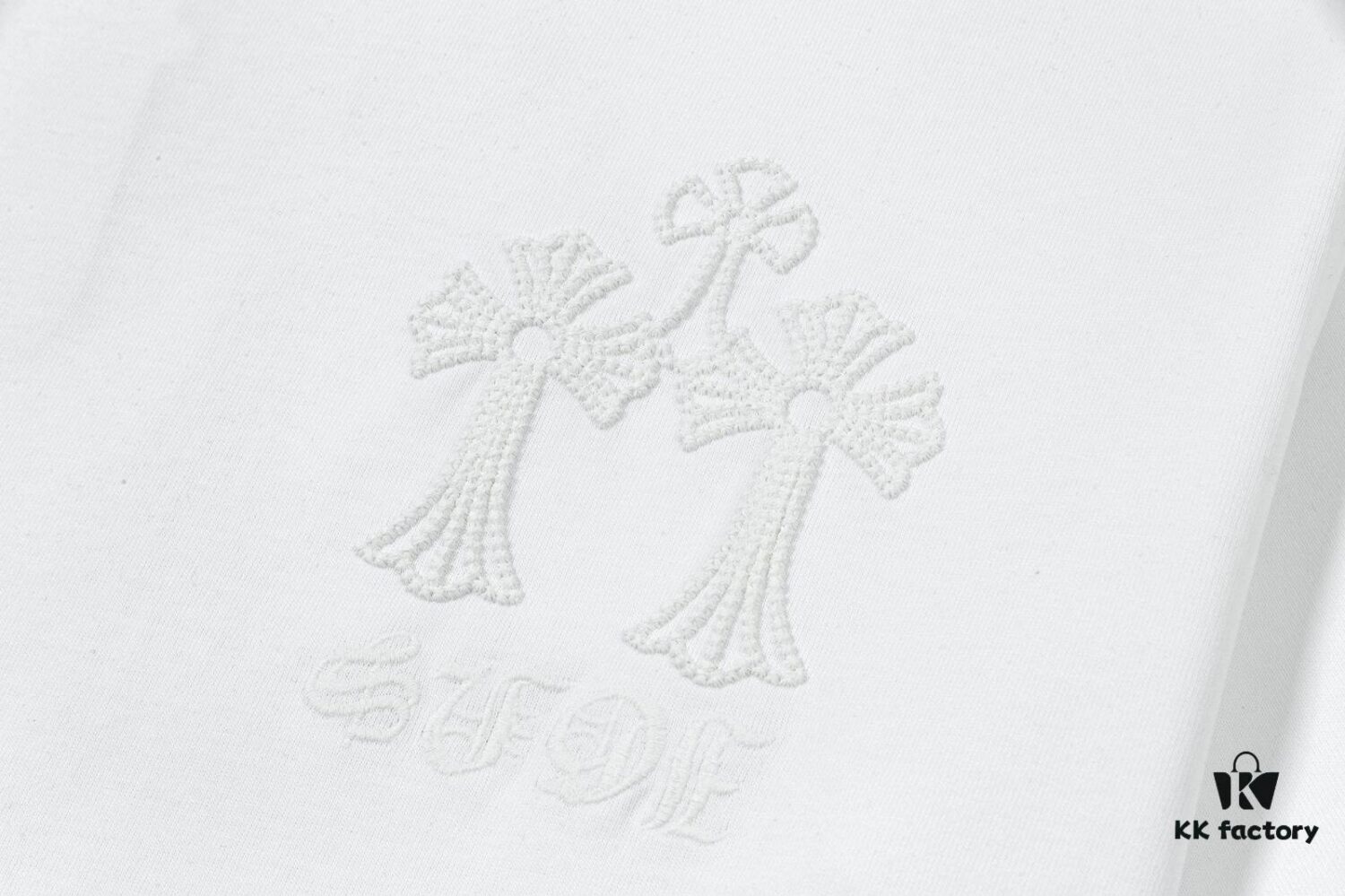 CH Chrome Hearts 2025FW Short Sleeve T-Shirt with Arch Bridge Embroidery, Premium 26s Double Yarn 300g Fabric, Heavyweight Material, Custom Jersey Ribbing Dyed in Same Dye Batch, Three Labels Included, Unisex Design