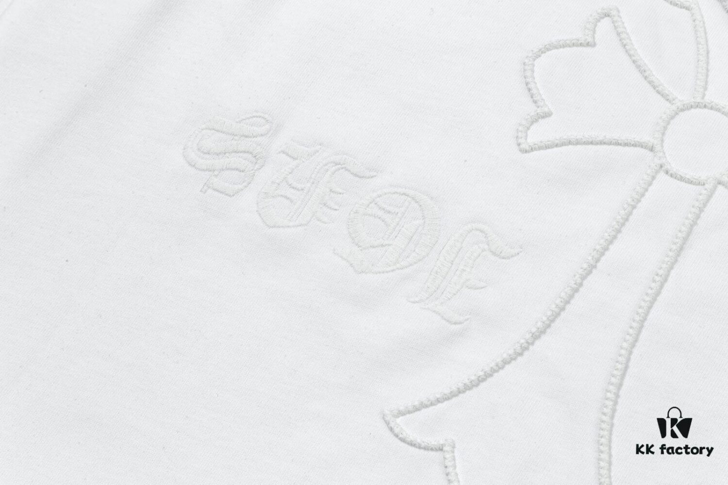 CH Chrome Hearts 2025FW Short Sleeve T-Shirt with Arch Bridge Embroidery, Premium 26s Double Yarn 300g Fabric, Heavyweight Material, Custom Jersey Ribbing Dyed in Same Dye Batch, Three Labels Included, Unisex Design