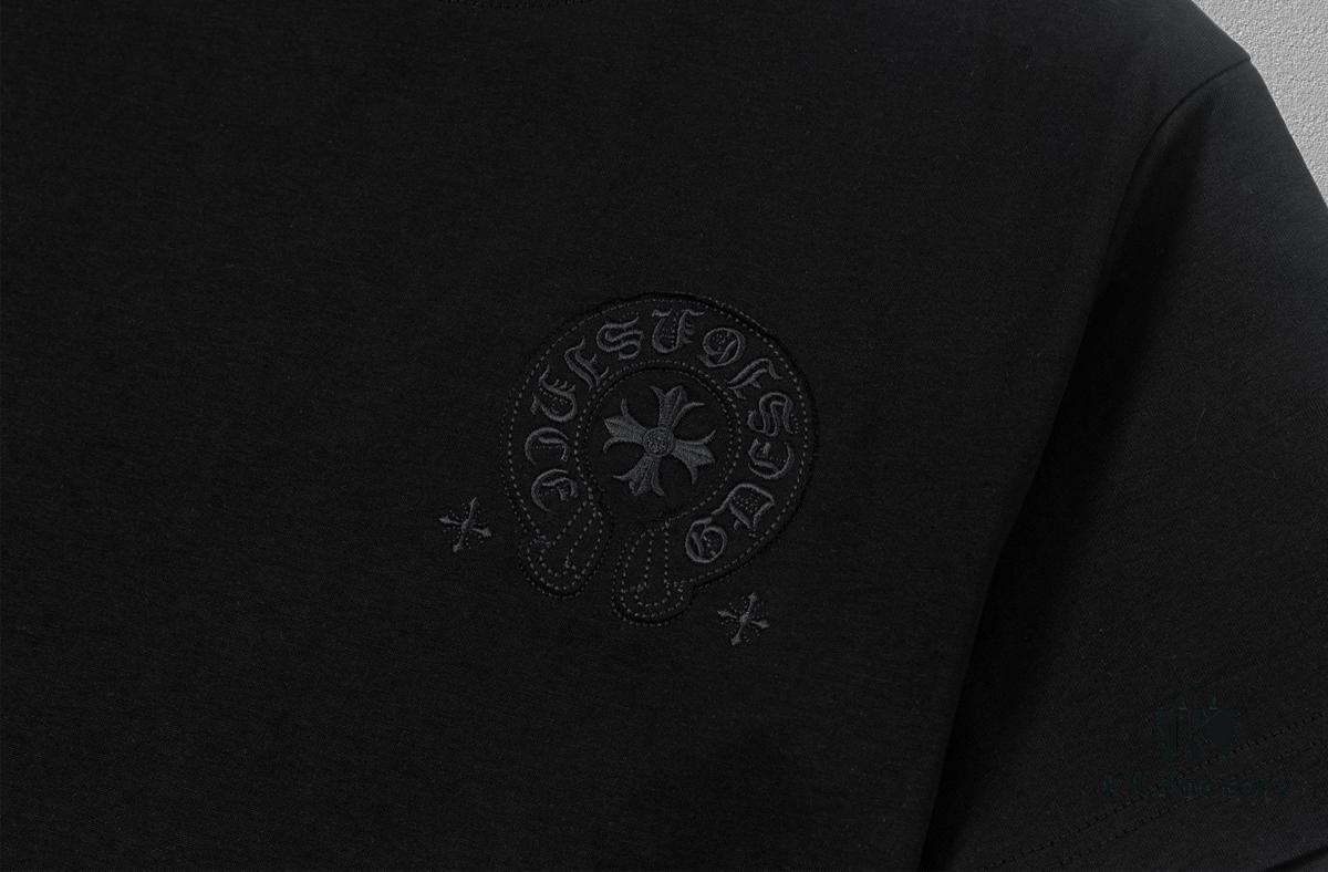 CH Chrome Hearts 2025FW Short Sleeve T-Shirt with Applique Embroidery, Premium 26s Double Yarn 300g Fabric, Heavyweight Material, Custom Lycra Ribbing Dyed in Same Dye Lot, Complete Three Labels, Unisex Design