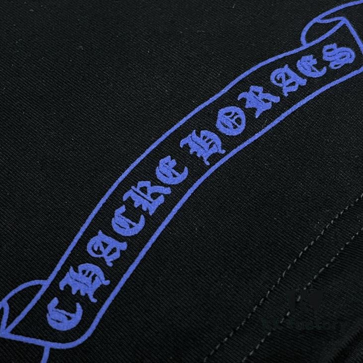 CH Crocodile Heart 25SS Early Spring New Arrival Sanskrit Print Embroidery Logo Round Neck T-Shirt, Unisex