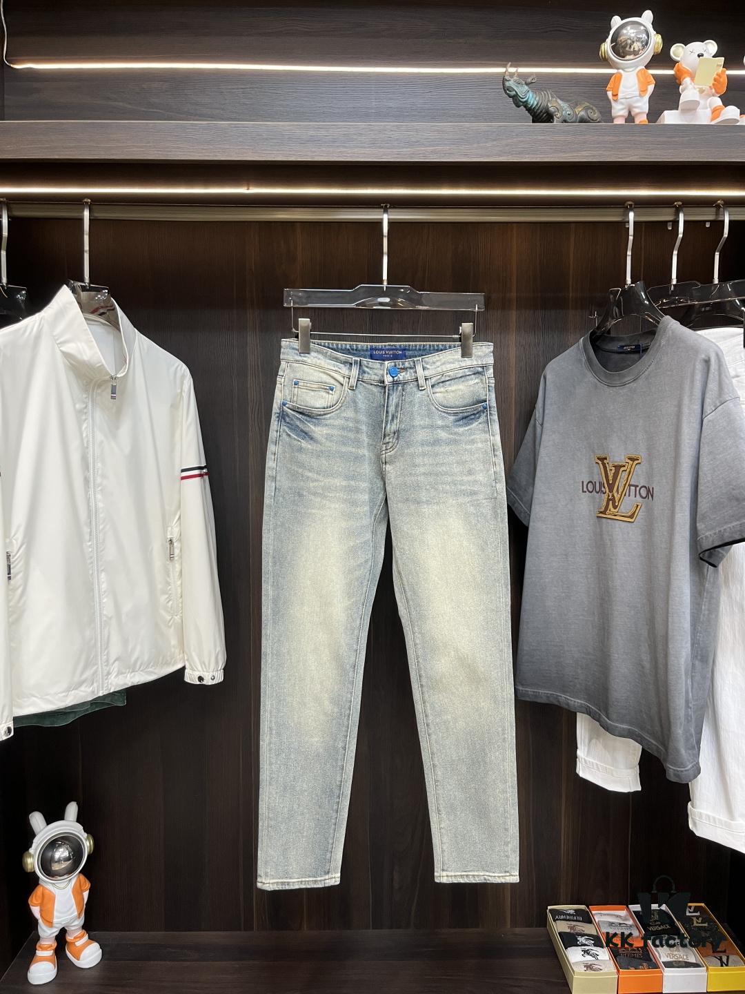 Exclusive New Arrival Crocodile Heart Men's Fashion Casual Jeans, High-End European Style Original Stock Pants, Trendy and Comfortable with Excellent Breathability and Impeccable Craftsmanship, Featuring Brand Design Elements for a Premium Look and Relaxed Fit