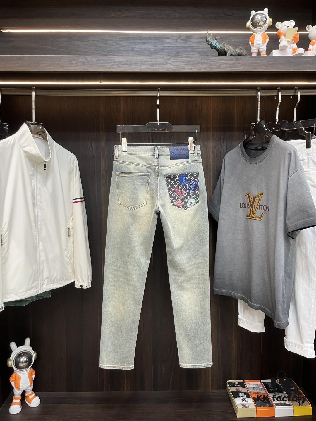 Exclusive New Arrival Crocodile Heart Men's Fashion Casual Jeans, High-End European Style Original Stock Pants, Trendy and Comfortable with Excellent Breathability and Impeccable Craftsmanship, Featuring Brand Design Elements for a Premium Look and Relaxed Fit