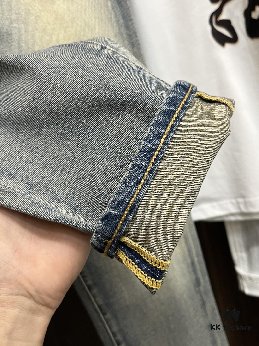 P Exclusive New Arrival Crocodile Heart Men's Fashion Casual Jeans, High-End European Style Original Order Pants, Trendy and Comfortable Casual Trousers with Excellent Breathability and Impeccable Details, Brand-Inspired Design Concept Showcasing Premium Quality and Relaxed Tailoring for an Outstanding Fit