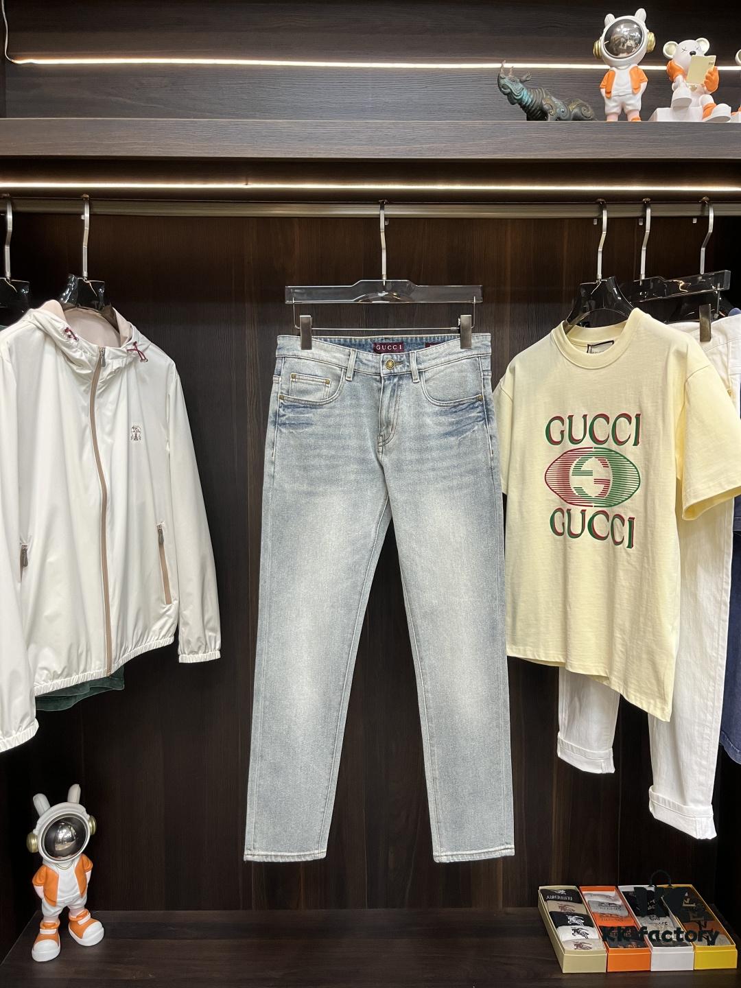 Exclusive New Arrival 🔥 Chrome Hearts Style Men's Fashion Casual Jeans, High-End European Design Original Stock Pants, Trendy and Comfortable, Breathable Fabric with Impeccable Details, Brand-Inspired Design Concept Reflecting Premium Quality, Relaxed Cut for an Excellent Fit