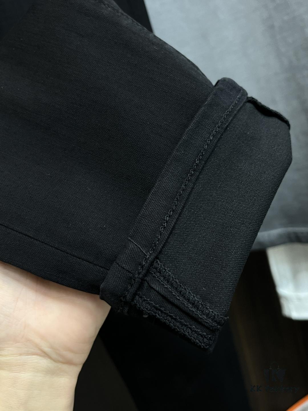 Exclusive New Arrival🔥 Chrome Hearts Style Men's Fashion Casual Jeans, High-End European Design Original Stock Pants, Trendy and Comfortable, Breathable Fabric with Impeccable Details, Brand-Inspired Design Concept Showcasing Premium Quality, Relaxed Cut with Excellent Fit