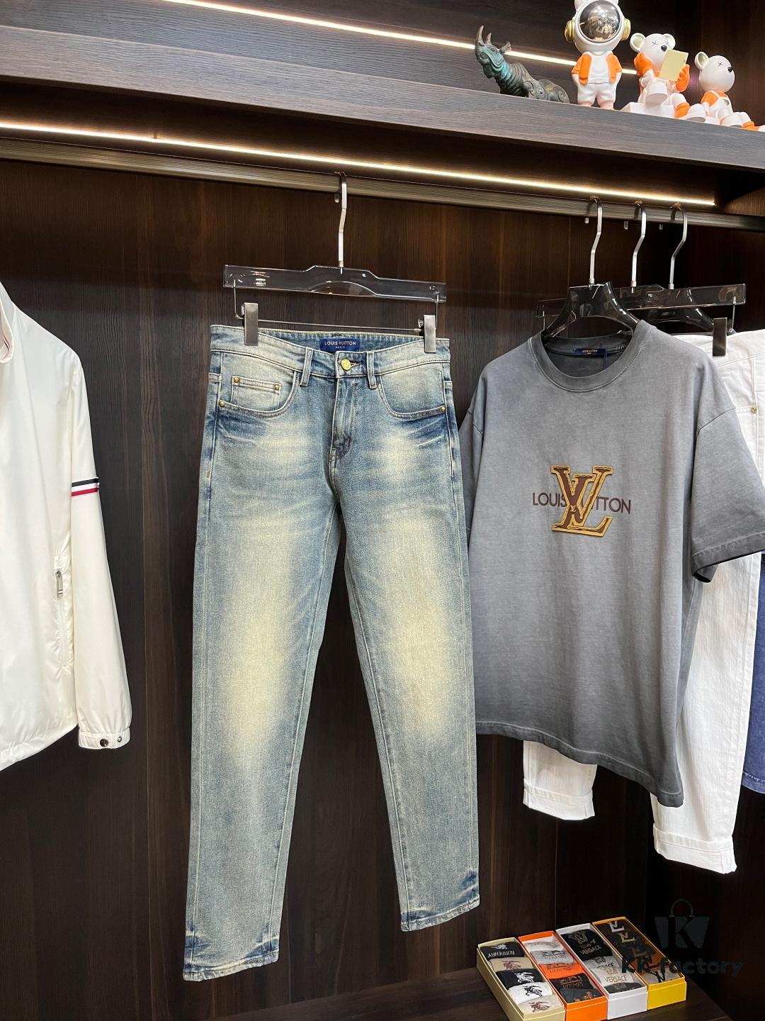 Exclusive New Arrival 🔥 Chrome Hearts Style Men's Fashion Casual Jeans, High-End European Design Original Stock Pants, Trendy and Comfortable, Breathable Fabric with Impeccable Details, Brand-Inspired Design Concept Showcasing Premium Quality, Leisure Cut for an Outstanding Fit