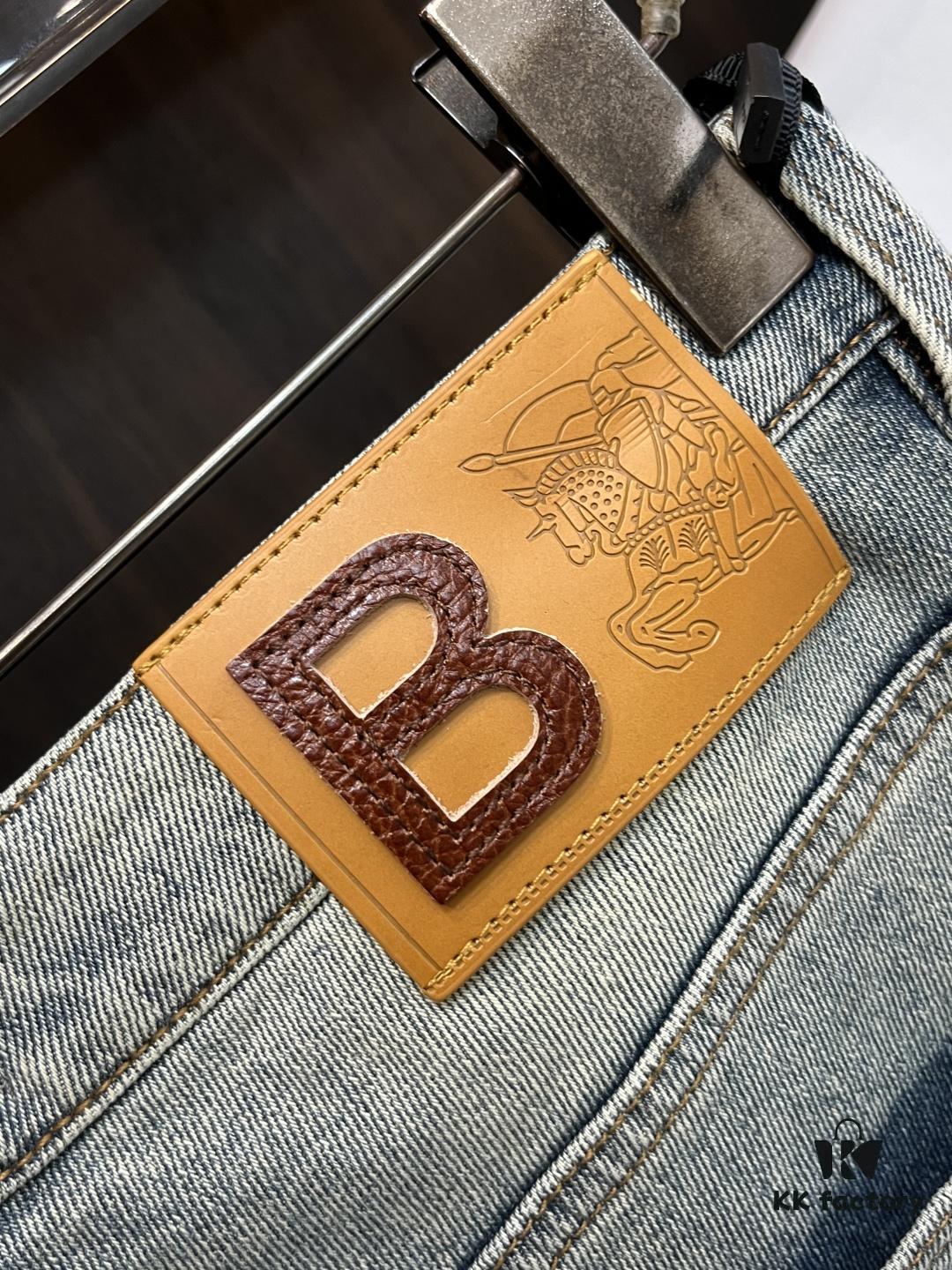 Exclusive New Arrival 🔥 Chrome Hearts Style Men's Fashion Casual Jeans, High-End European Cut Original Order Pants, Trendy and Comfortable with Excellent Breathability, Impeccable Details, Brand-Inspired Design Concept Showcasing Premium Quality, Perfect Relaxed Fit Silhouette