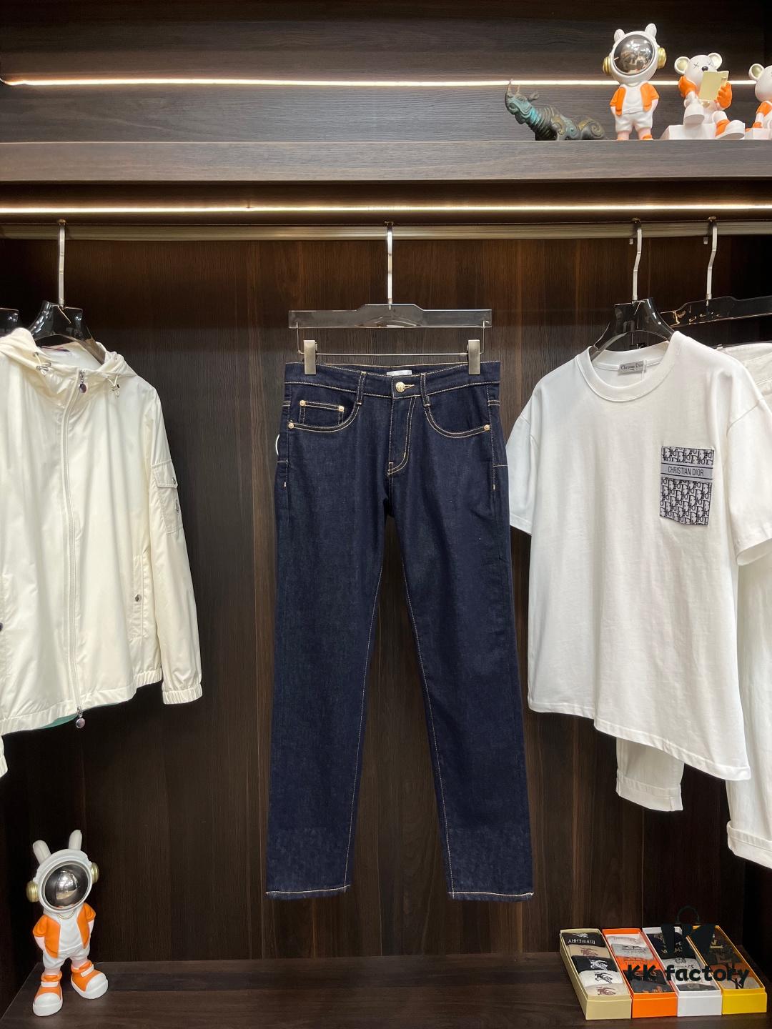 Exclusive New Arrival 🔥 Chrome Hearts Style Men's Fashion Casual Jeans, High-End European Original Design Pants, Trendy and Comfortable with Excellent Breathability and Impeccable Craftsmanship, Brand-Inspired Design Concept Reflects Premium Quality, Featuring a Relaxed Cut for an Outstanding Fit