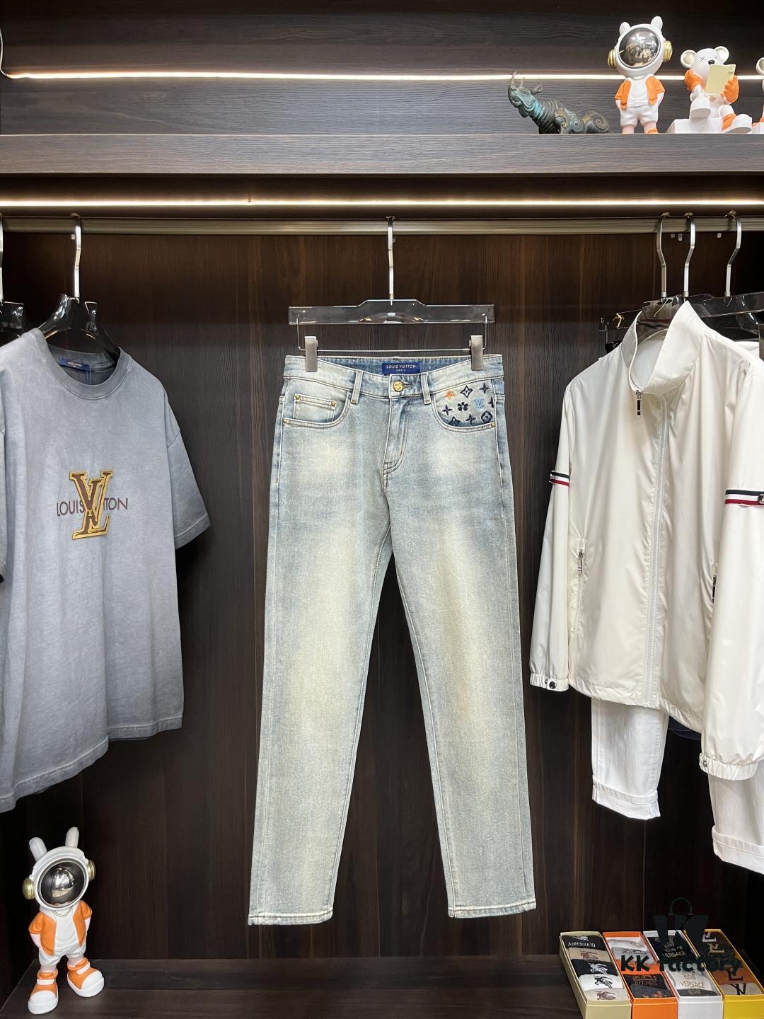 Exclusive New Arrival🔥 Chrome Hearts Style Men's Fashion Casual Jeans, High-End European Original Stock Pants, Trendy and Comfortable with Premium Design and Excellent Craftsmanship