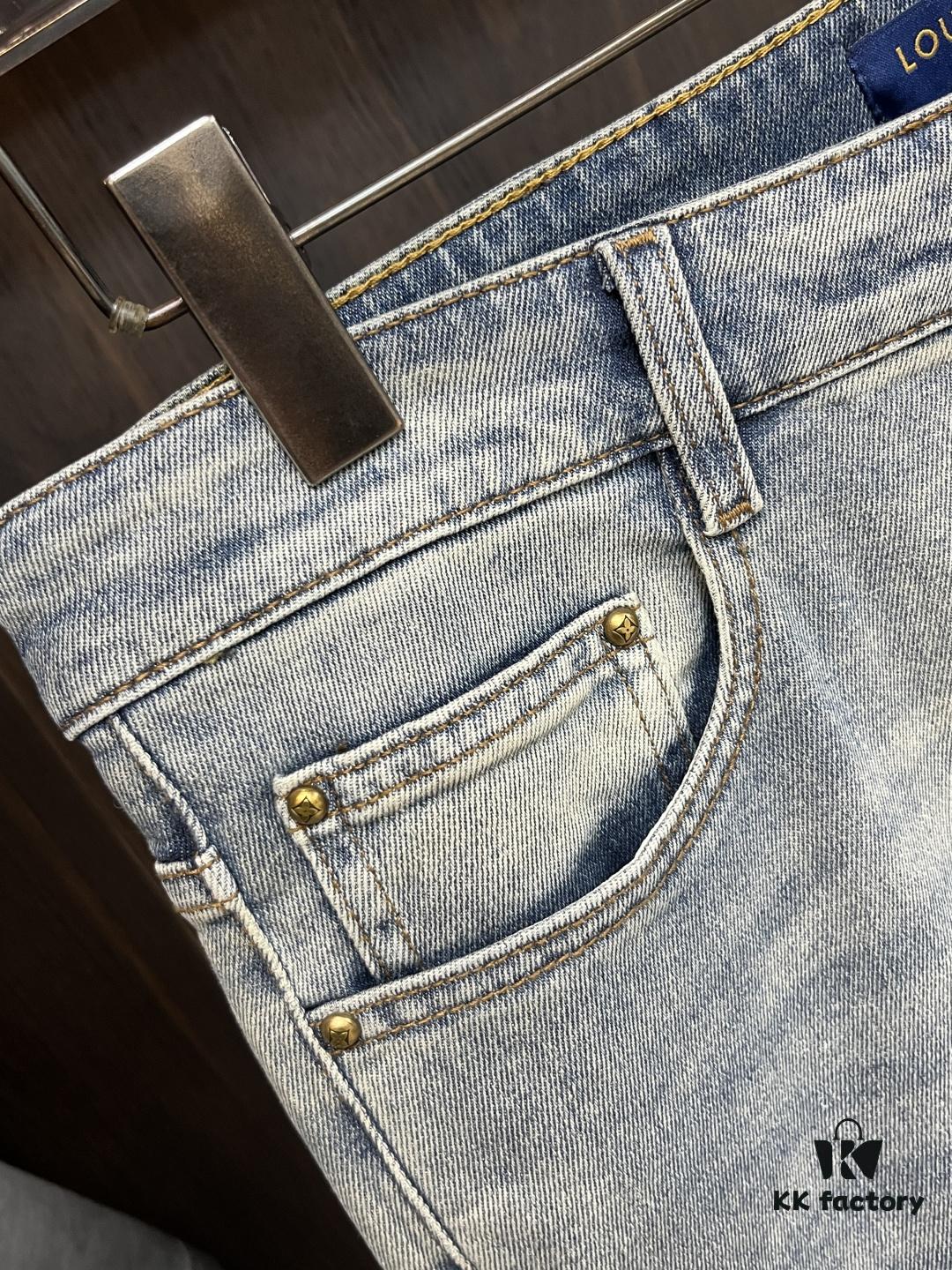 Exclusive New Arrival 🔥 Cross Heart Men's Fashion Casual Jeans, High-End European Style Original Stock Pants, Trendy and Comfortable, Breathable Fabric with Impeccable Details, Brand-Inspired Design Concept Exuding Premium Quality, Leisure Cut with Excellent Fit