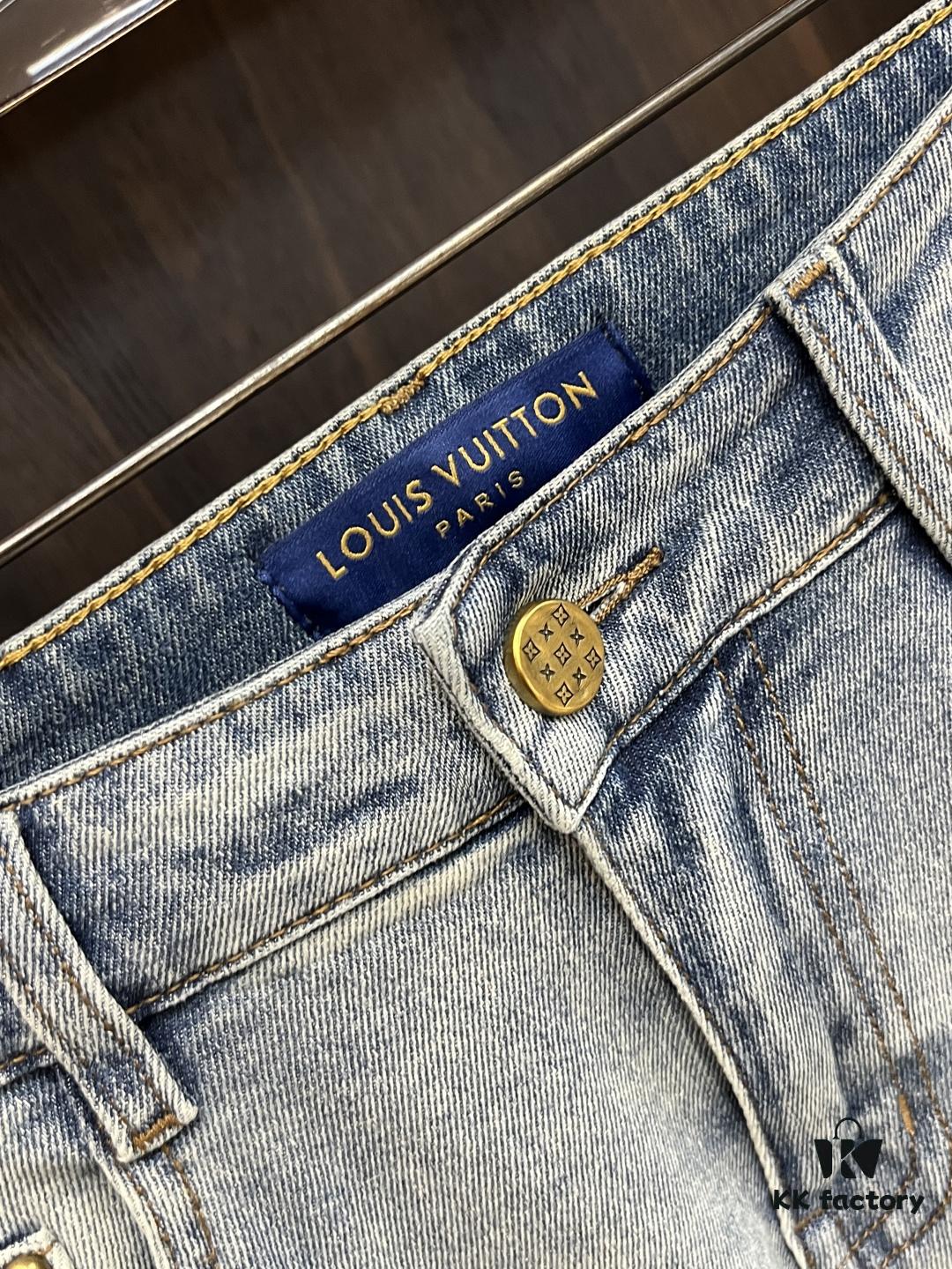 Exclusive New Arrival 🔥 Cross Heart Men's Fashion Casual Jeans, High-End European Style Original Stock Pants, Trendy and Comfortable, Breathable Fabric with Impeccable Details, Brand-Inspired Design Concept Exuding Premium Quality, Leisure Cut with Excellent Fit