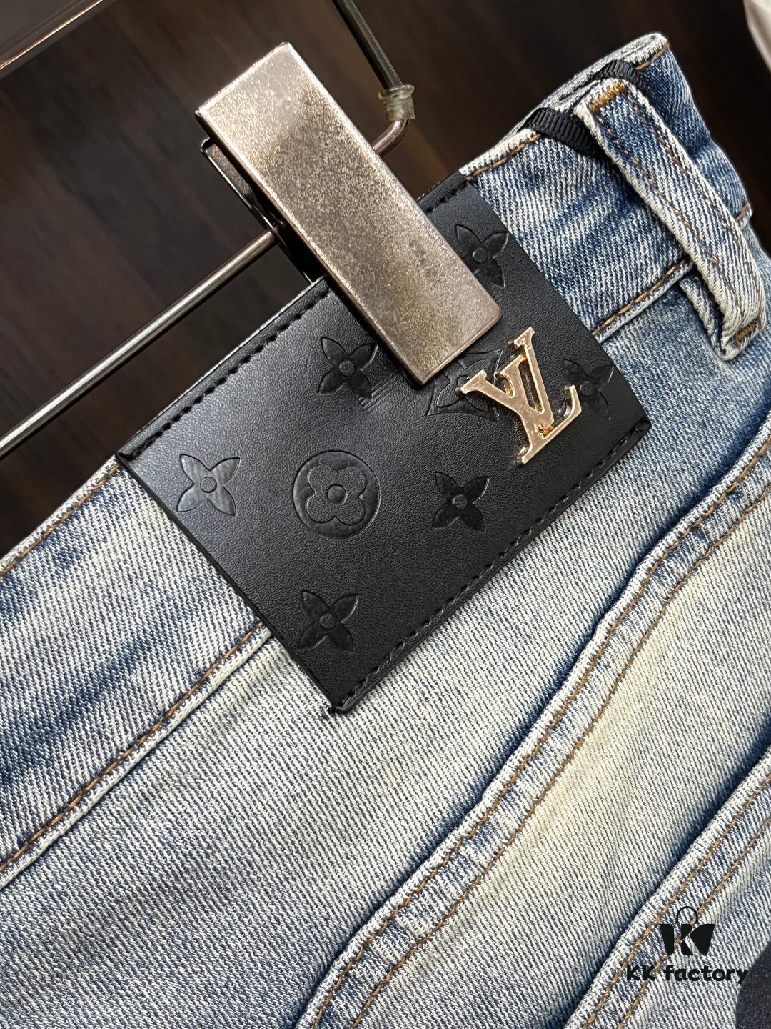 Exclusive New Arrival 🔥 Cross Heart Men's Fashion Casual Jeans, High-End European Style Original Stock Pants, Trendy and Comfortable, Breathable Fabric with Impeccable Details, Brand-Inspired Design Concept Exuding Premium Quality, Leisure Cut with Excellent Fit